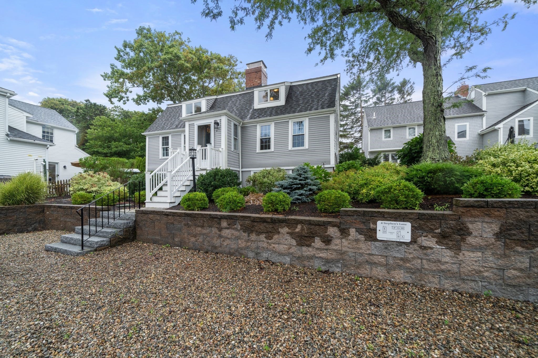 4 Stephens Lane # D Property Photo 3