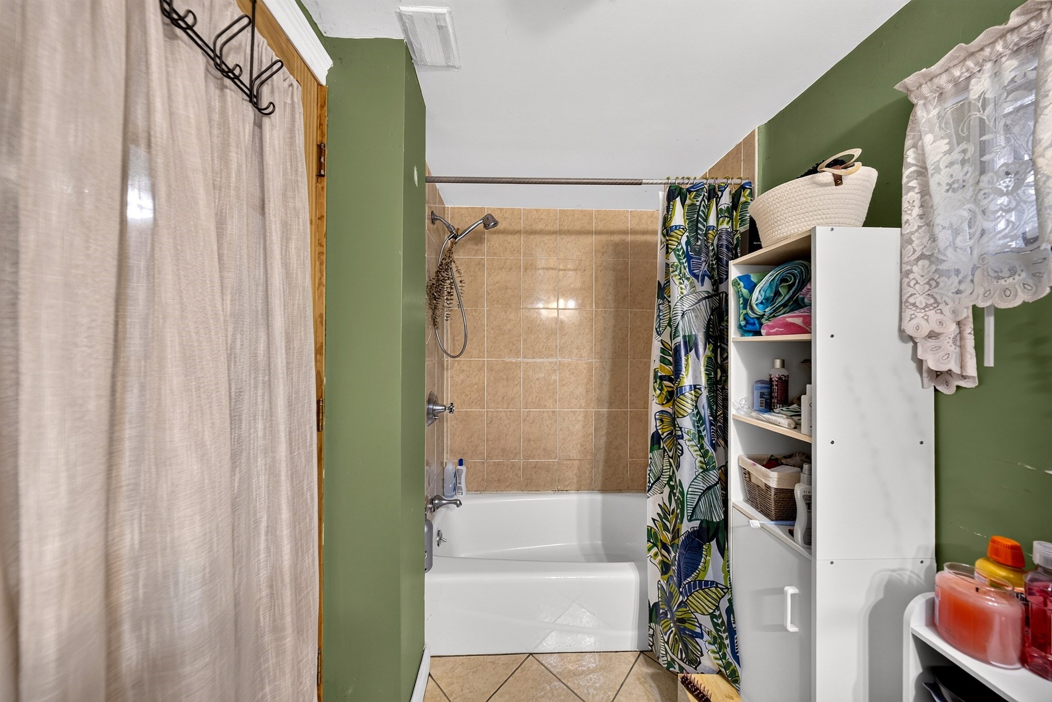 75 Harvard St Property Photo 11