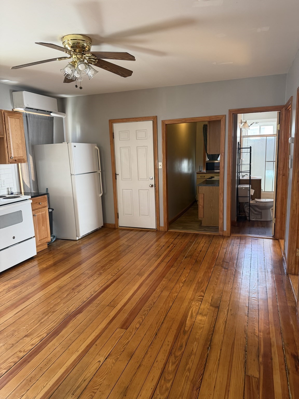 180 Austin # 1 Property Photo 3