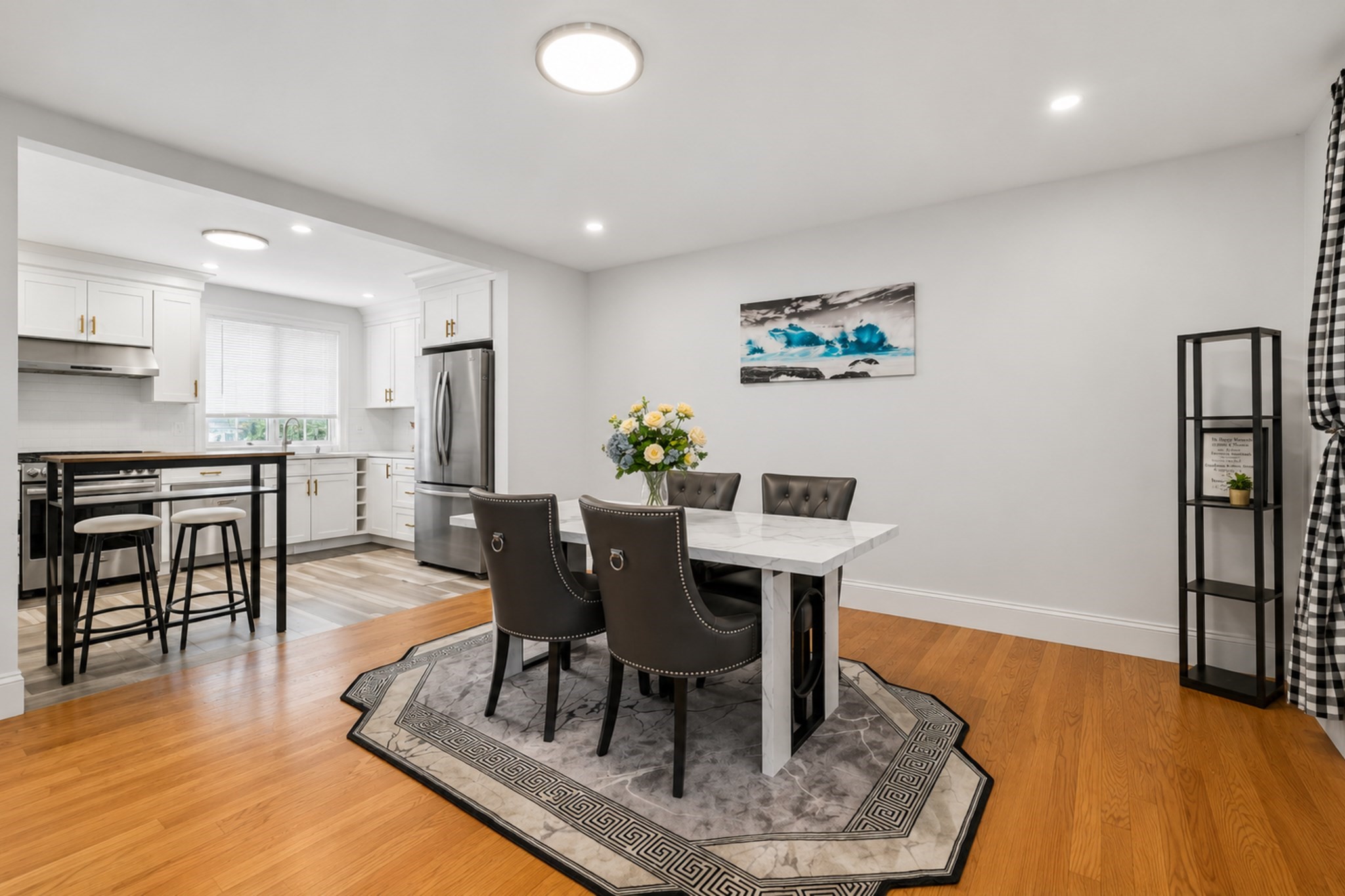 41 Union St # A Property Photo 4