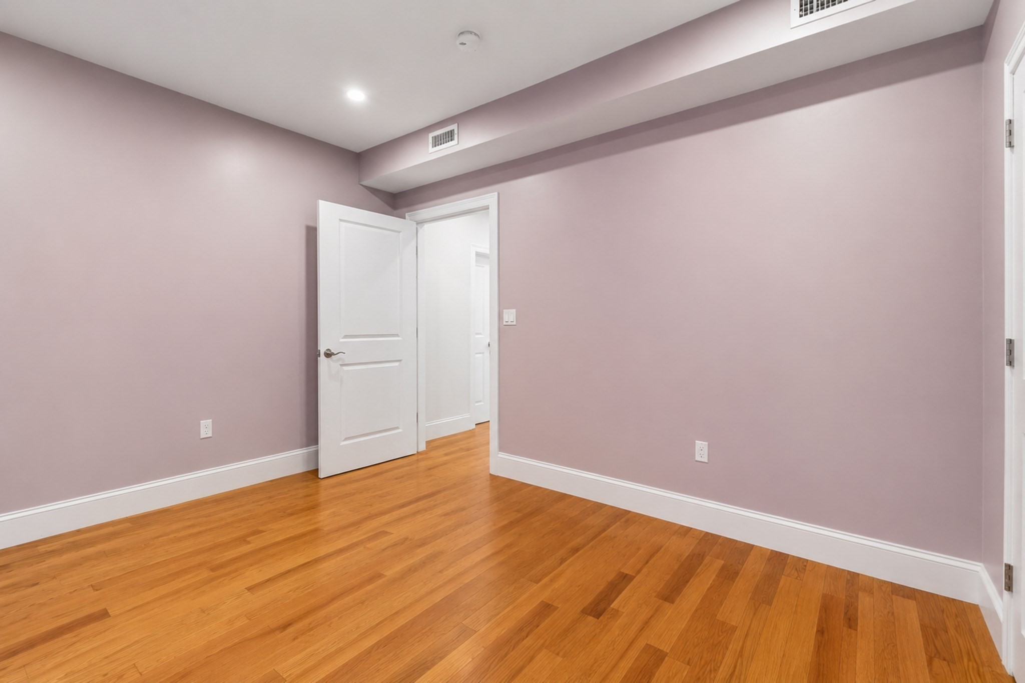 41 Union St # A Property Photo 10