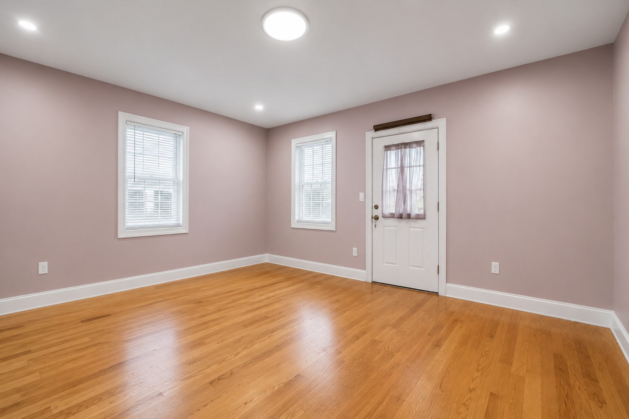 41 Union St # A Property Photo 13