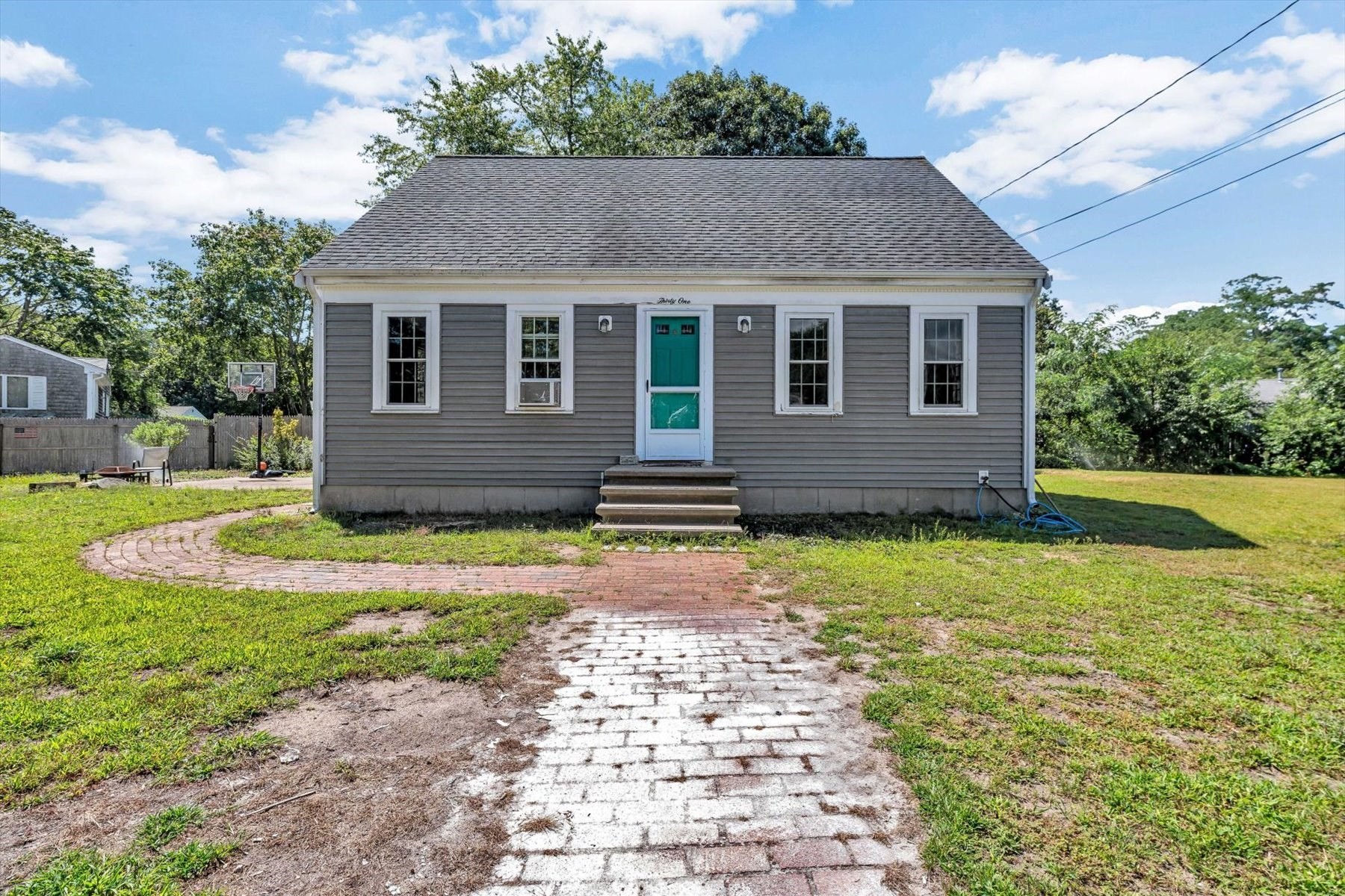 31 Park Dr Property Photo 1