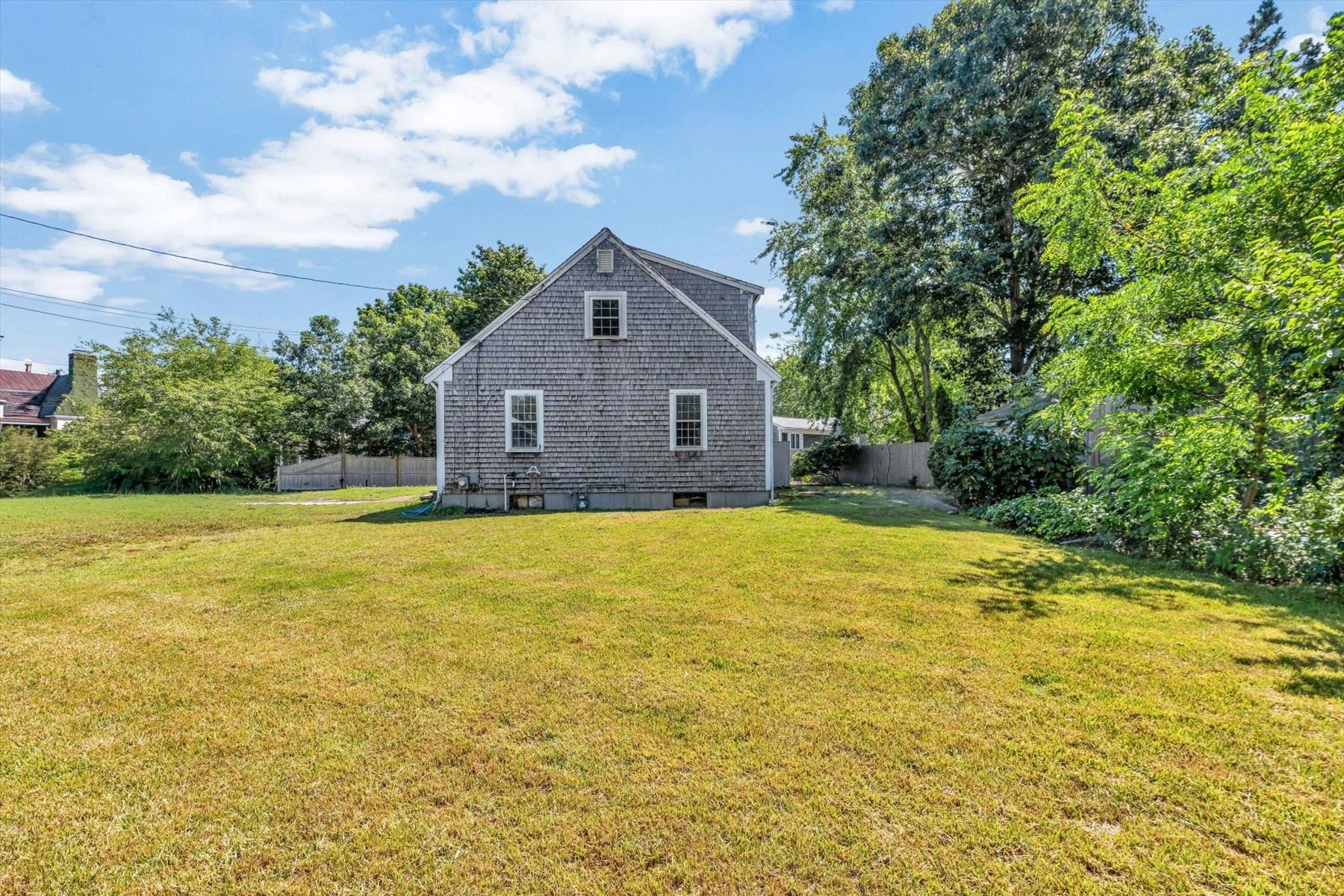 31 Park Dr Property Photo 3