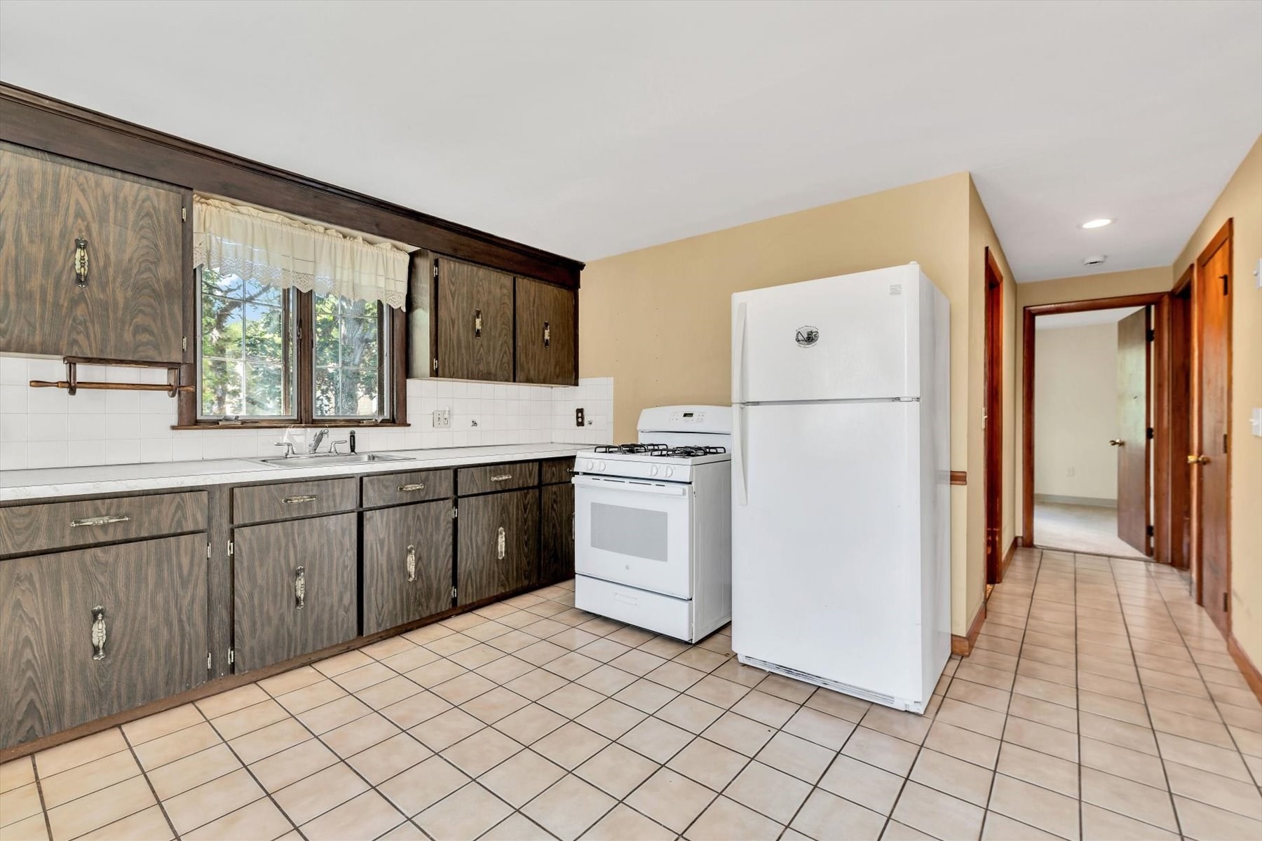 31 Park Dr Property Photo 16