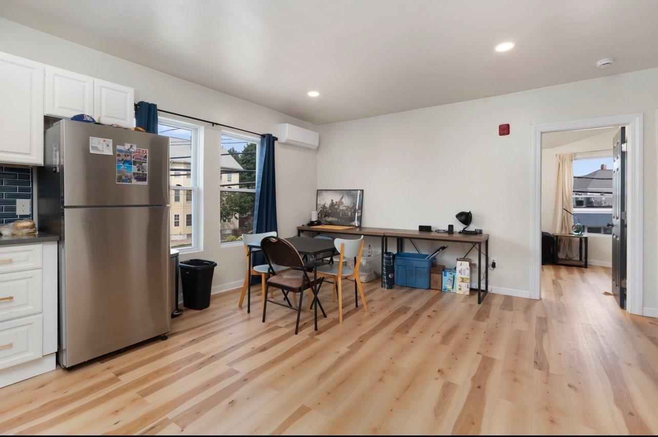 458-460 Smithfield Ave Property Photo 30