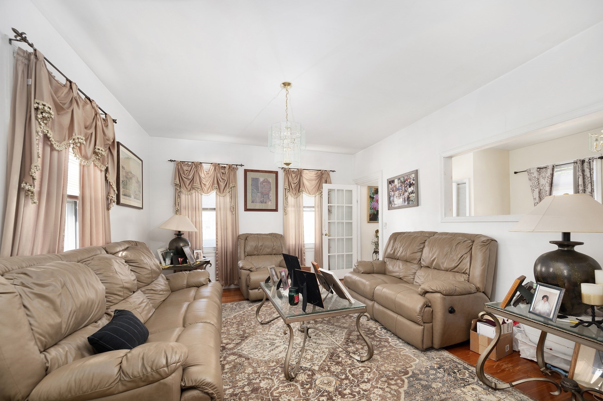 292 California Ave Property Photo 10