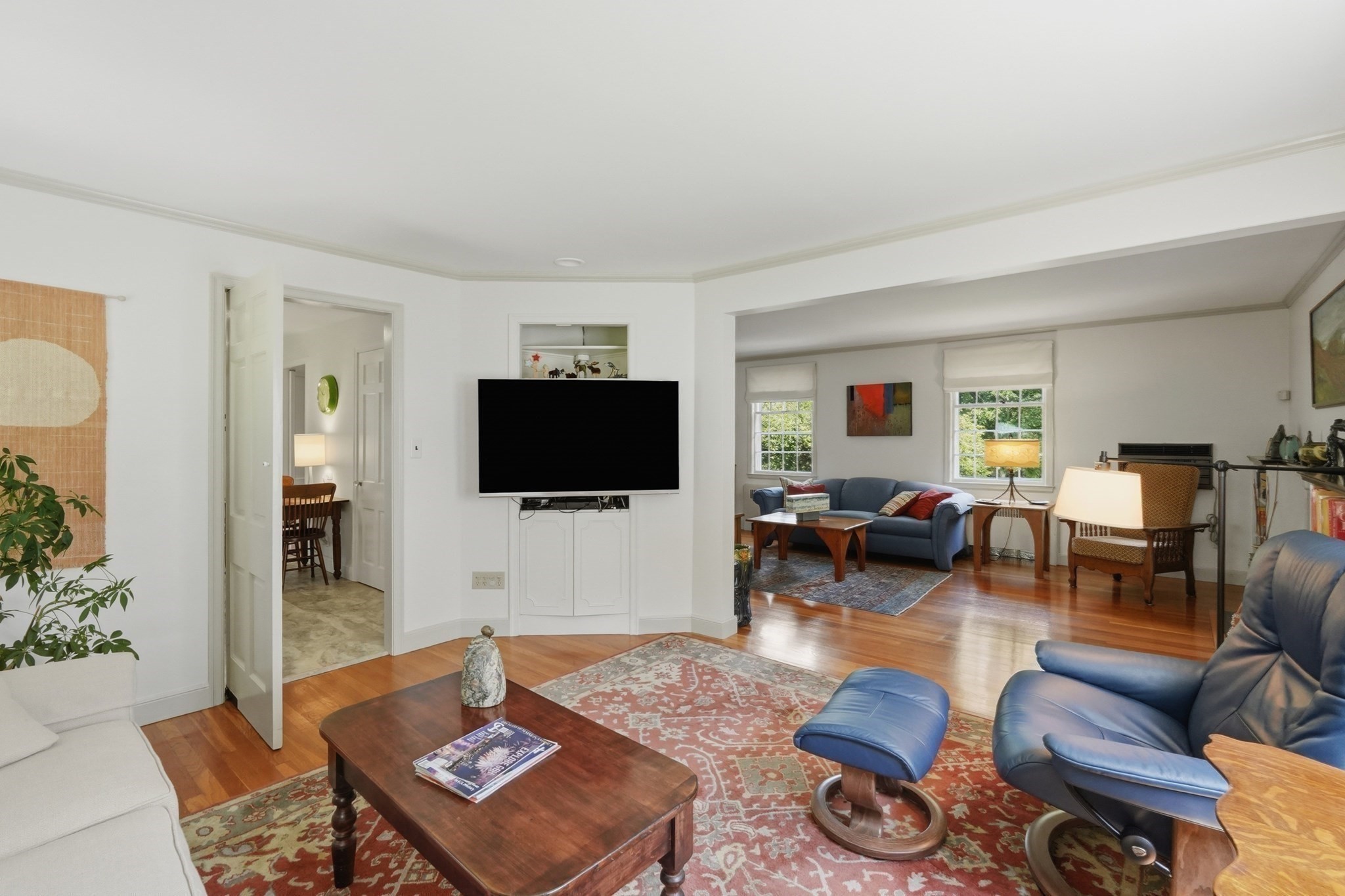143 Richmond Avenue Property Photo 8
