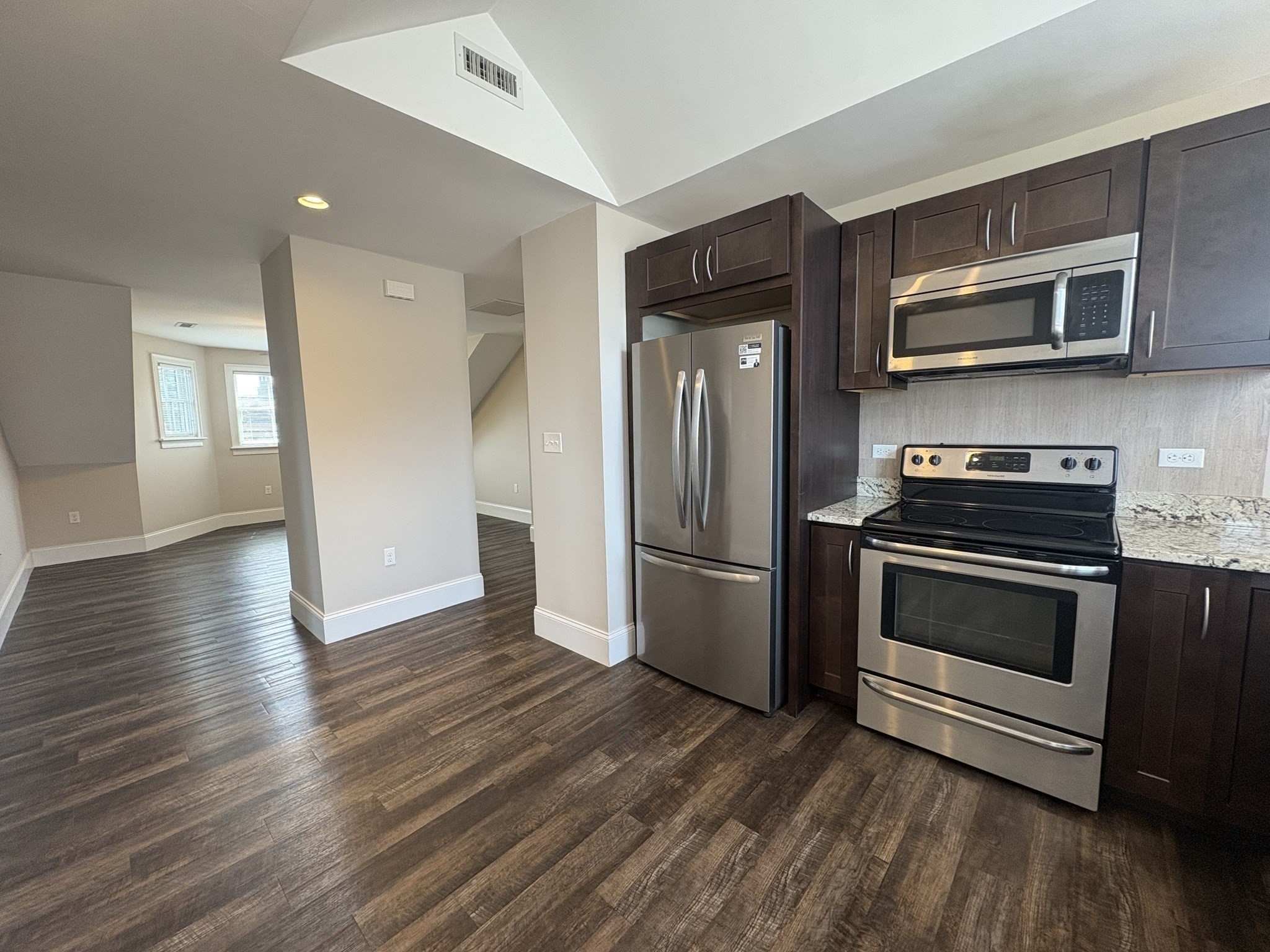110 Madison Ave # 3 Property Photo 4