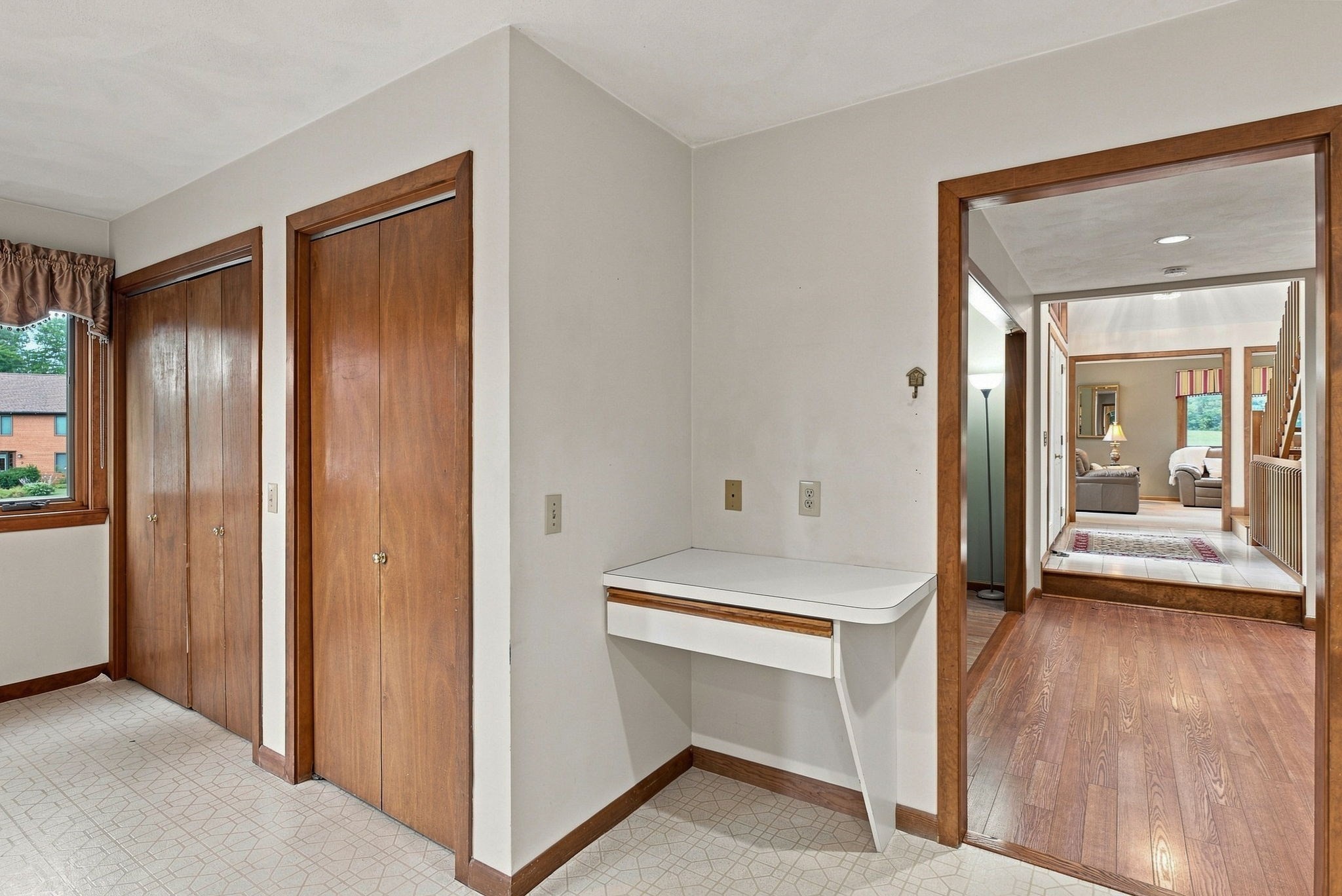 1 Utica Dr Property Photo 17