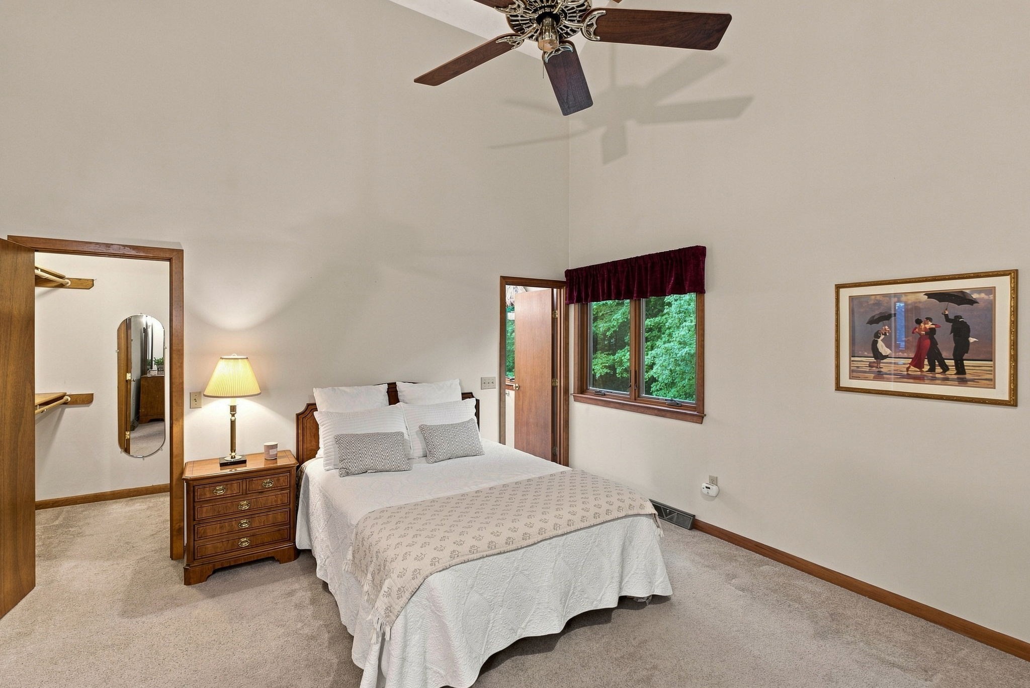 1 Utica Dr Property Photo 24