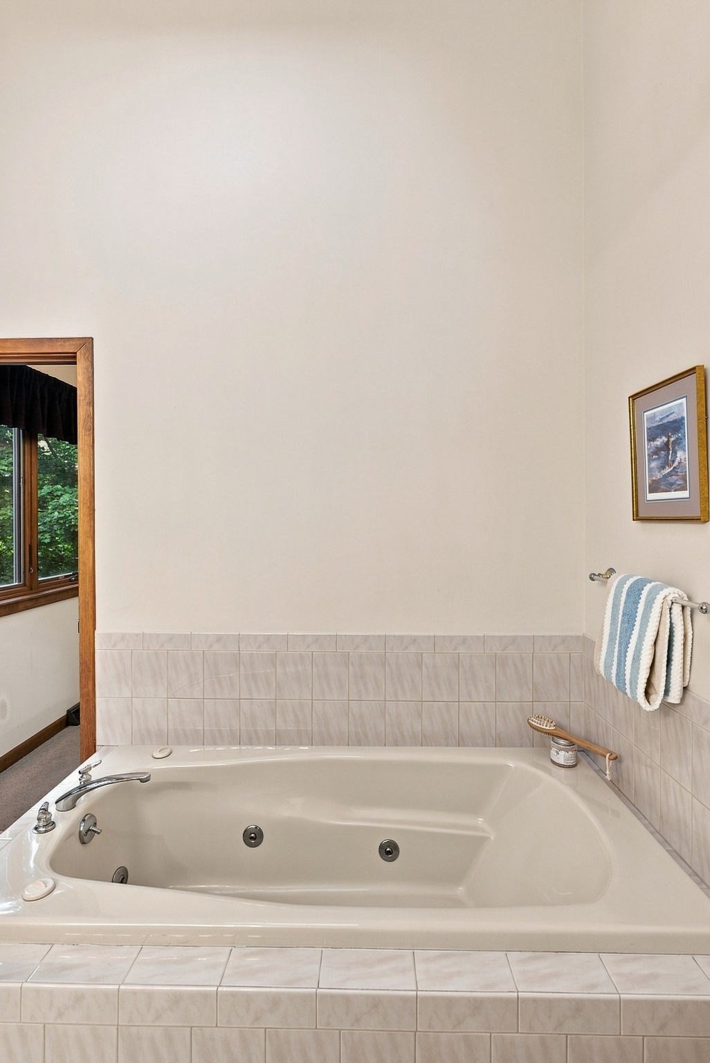 1 Utica Dr Property Photo 29