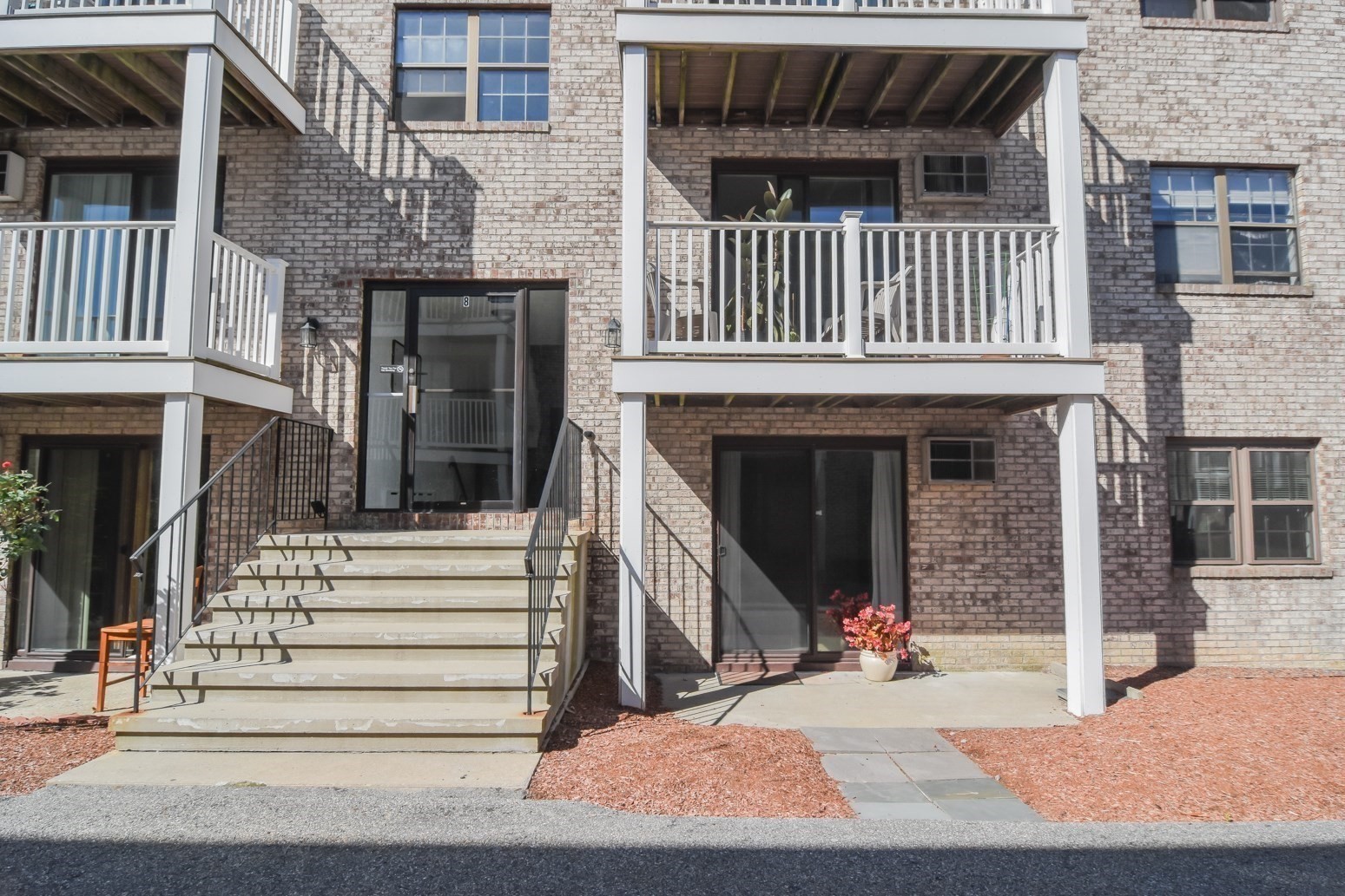 8 Kenmar Drive # 55 Property Photo 6