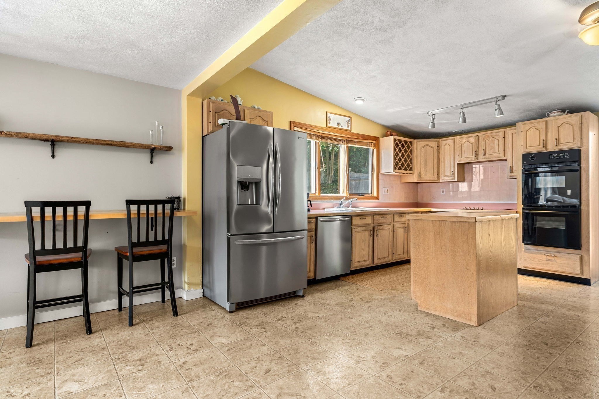 1 Granite Court Property Photo 9