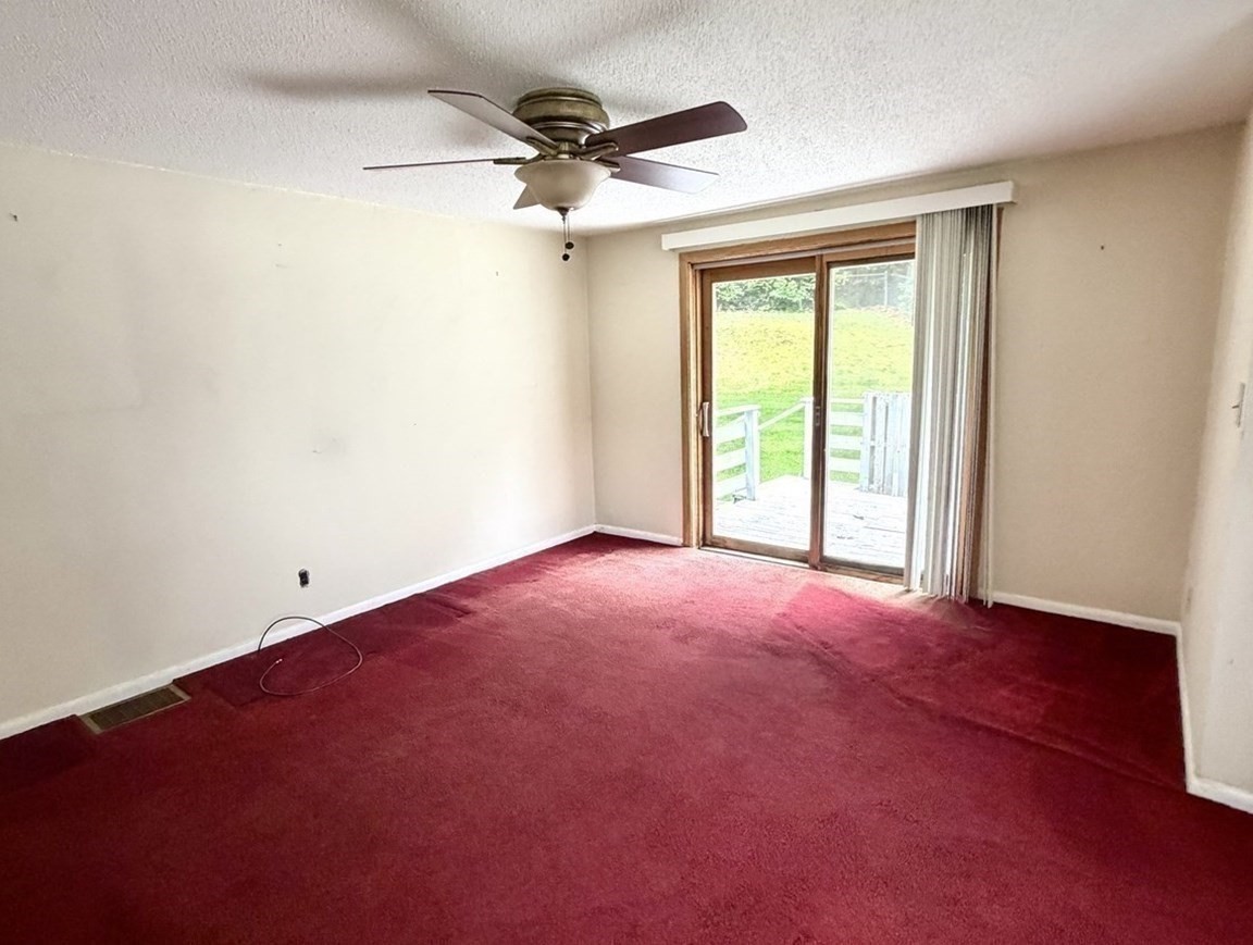 433 Gifford Street Property Photo 13