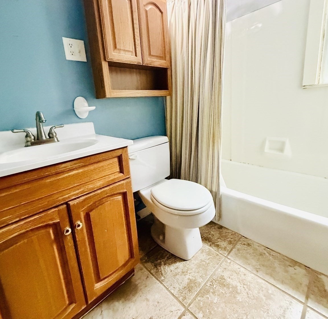 433 Gifford Street Property Photo 16