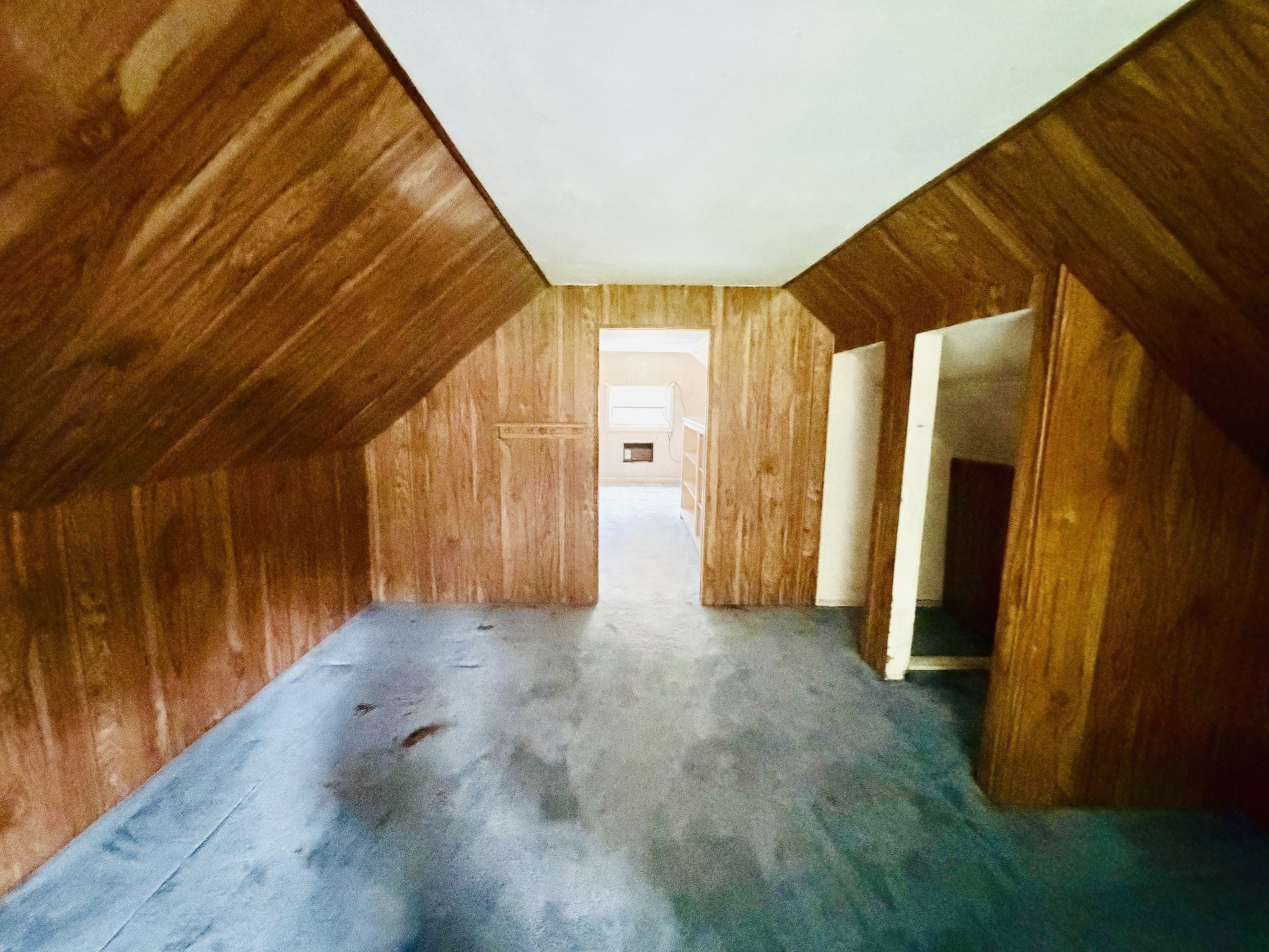 433 Gifford Street Property Photo 17