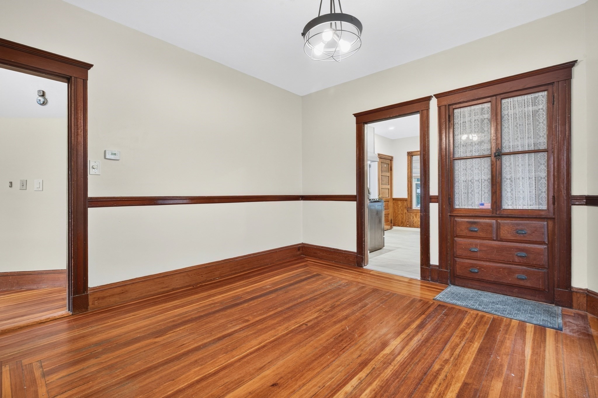 45 Edwin St # 2 Property Photo 7