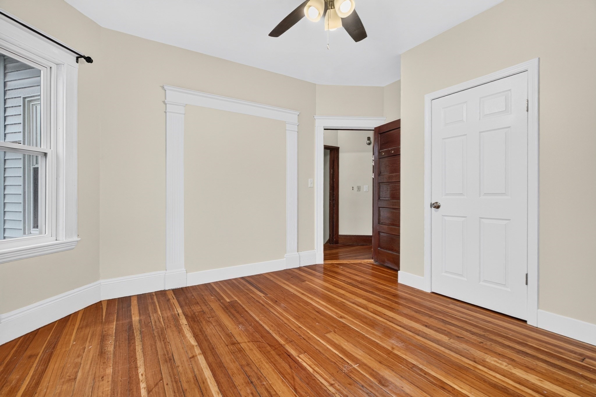 45 Edwin St # 2 Property Photo 11
