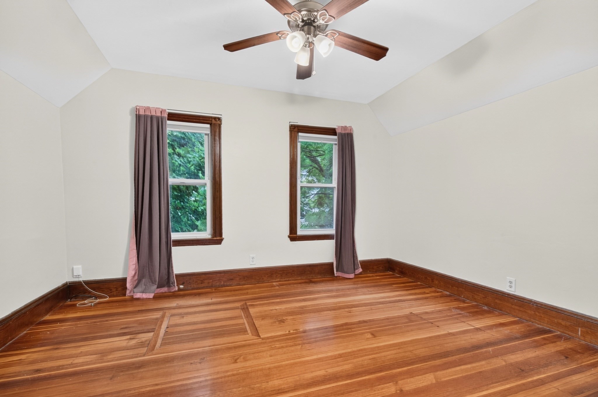 45 Edwin St # 2 Property Photo 19