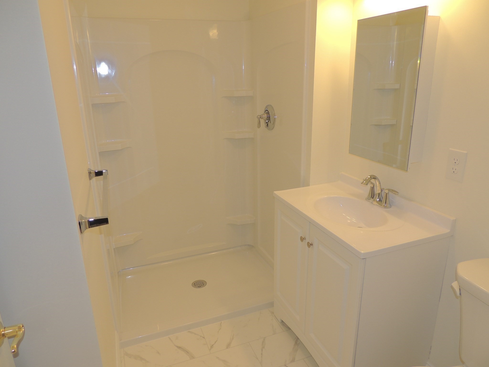 28 Greenleaves Drive # 815 Property Photo 8