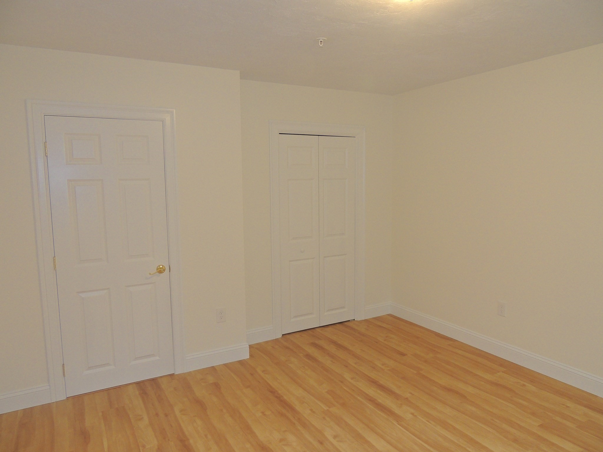 28 Greenleaves Drive # 815 Property Photo 10