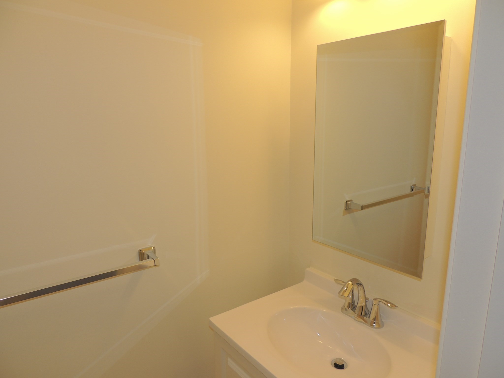 28 Greenleaves Drive # 815 Property Photo 11