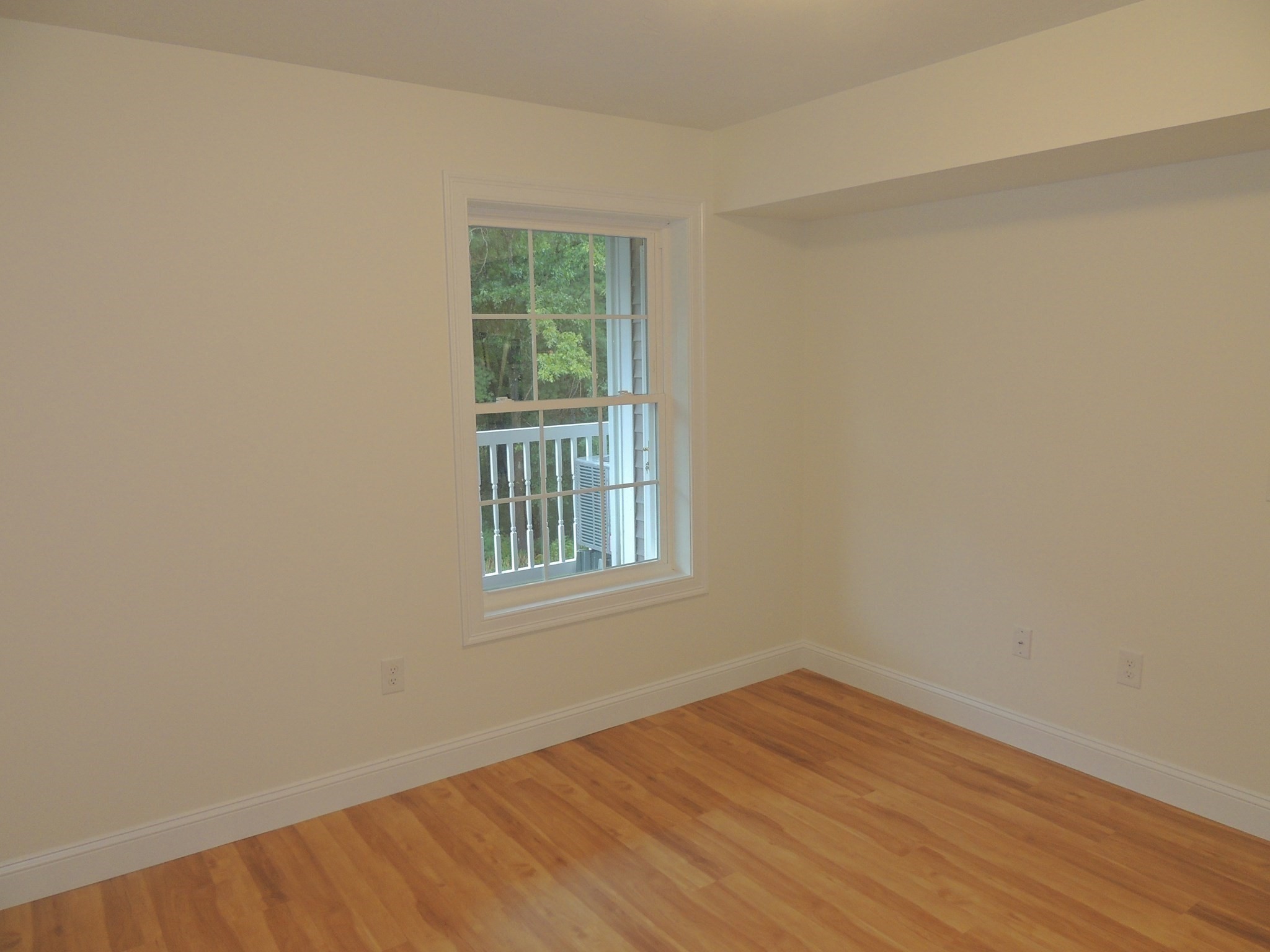 28 Greenleaves Drive # 815 Property Photo 12