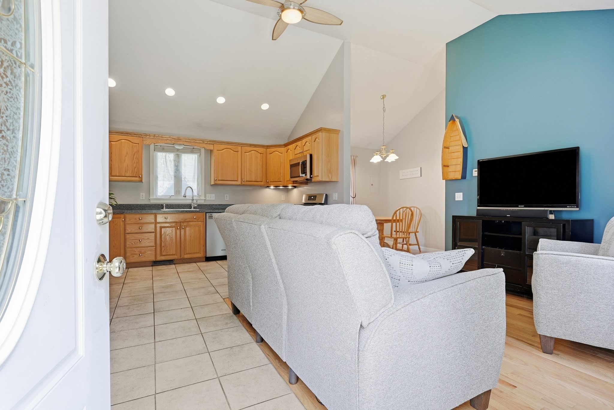 6 Oak Road Property Photo 2