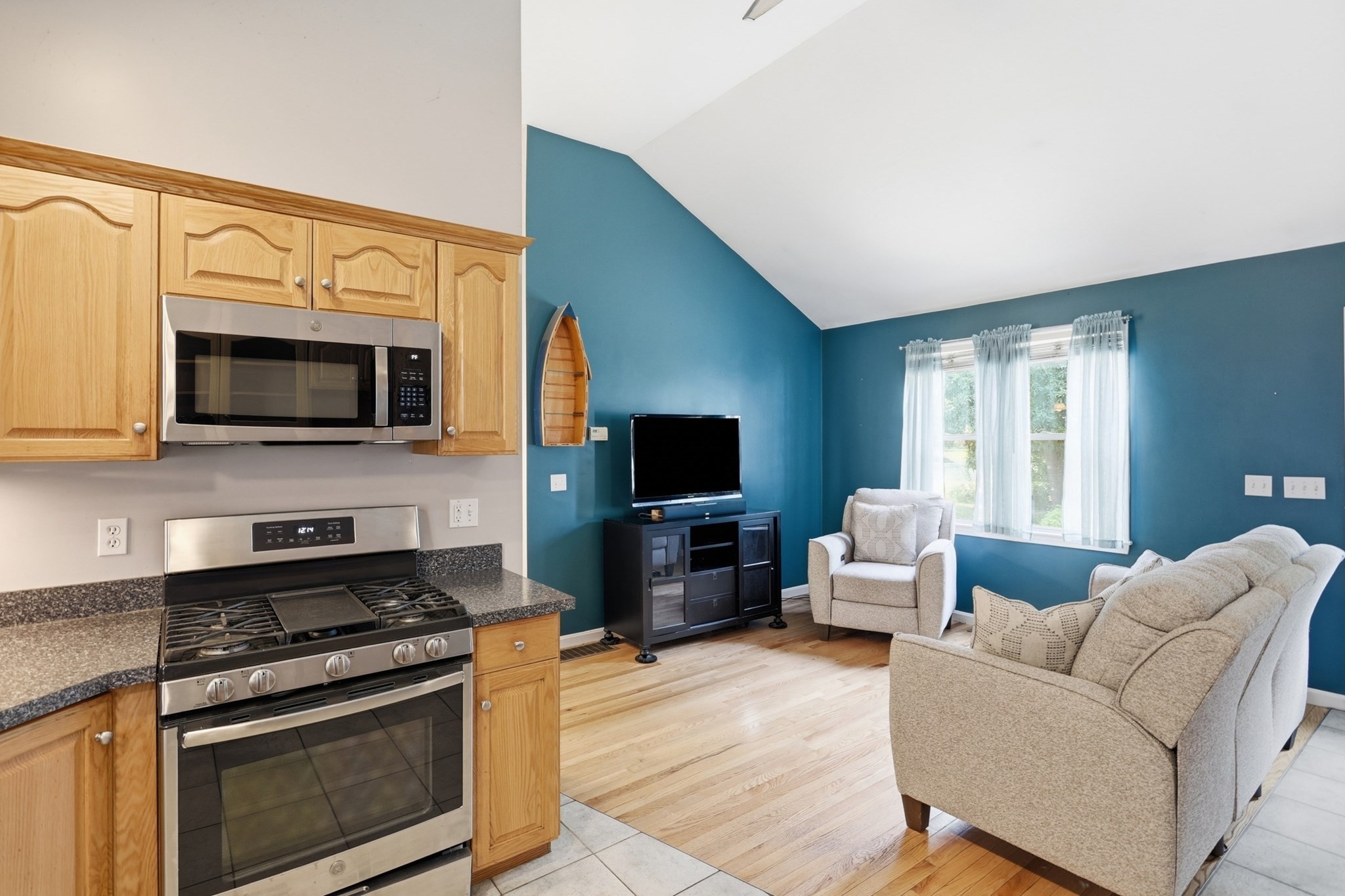 6 Oak Road Property Photo 6