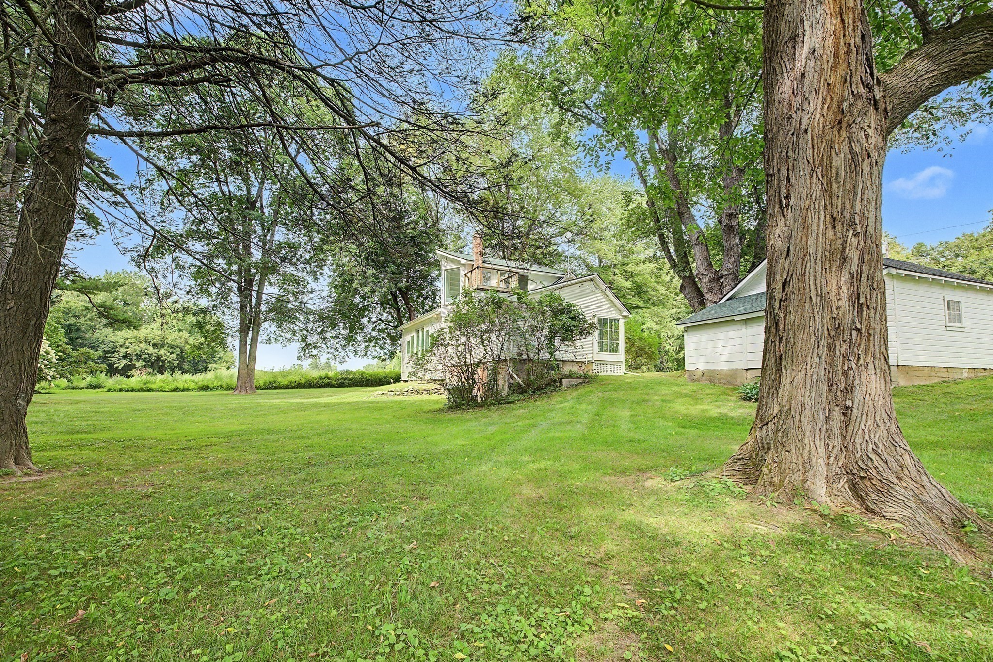293 Meadow Rd Property Photo 8