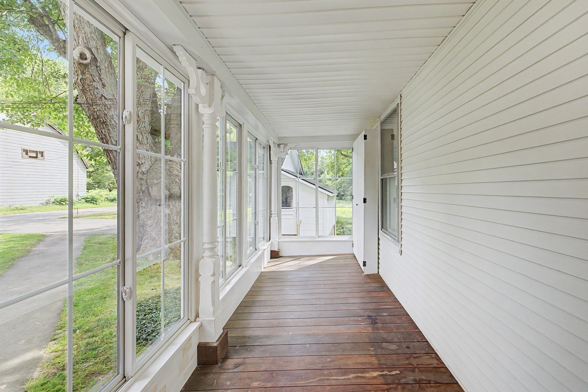 293 Meadow Rd Property Photo 20