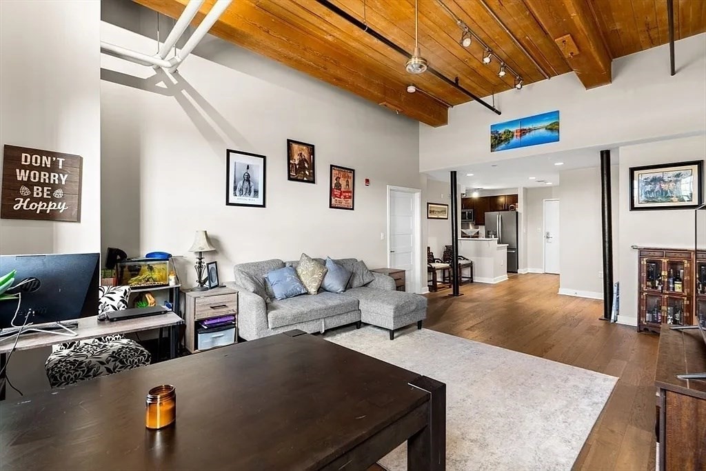 130 John St # 459 Property Photo 20