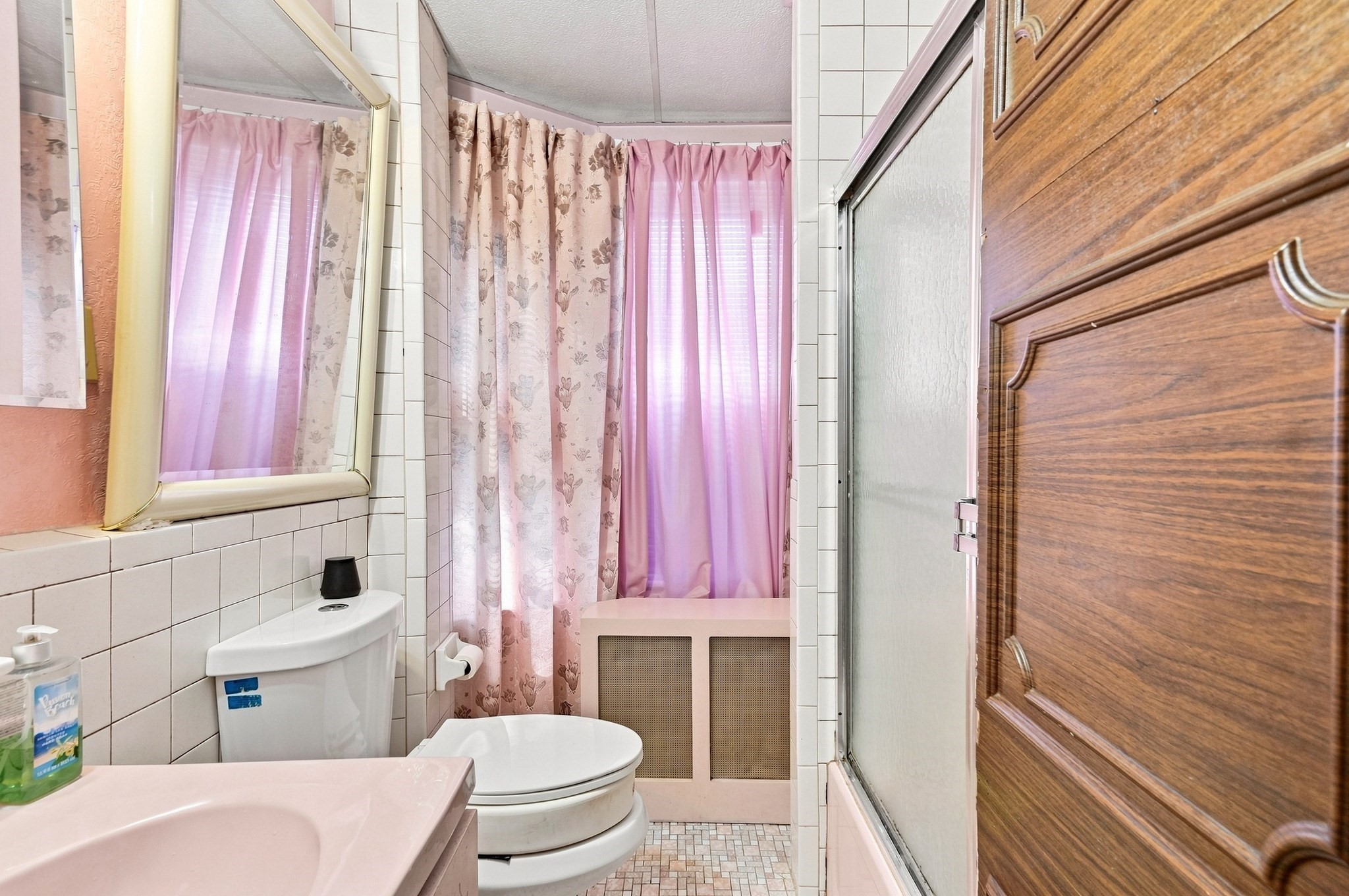 75 Woodrow Avenue Property Photo 28