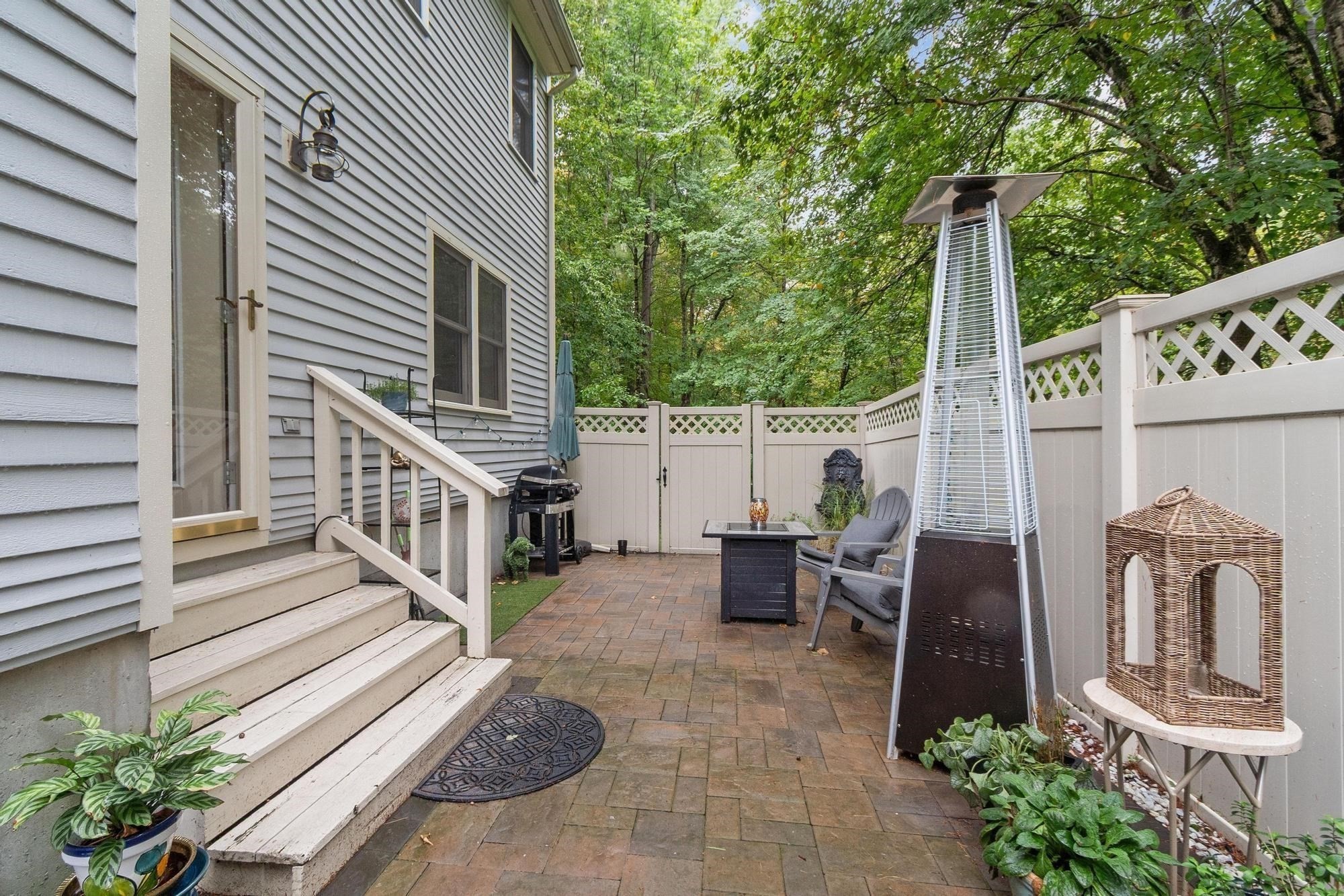 25 Pickman Dr # 25 Property Photo 35