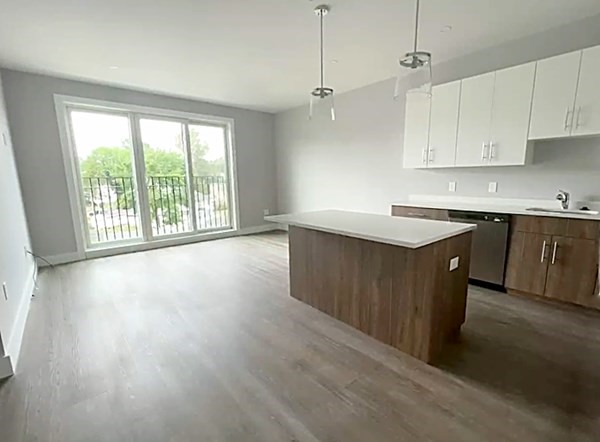 80 Bridge St # 305 Property Photo 9