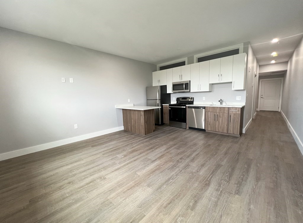80 Bridge St # 305 Property Photo 10