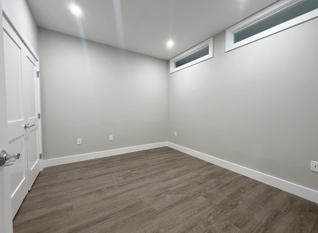 80 Bridge St # 305 Property Photo 13