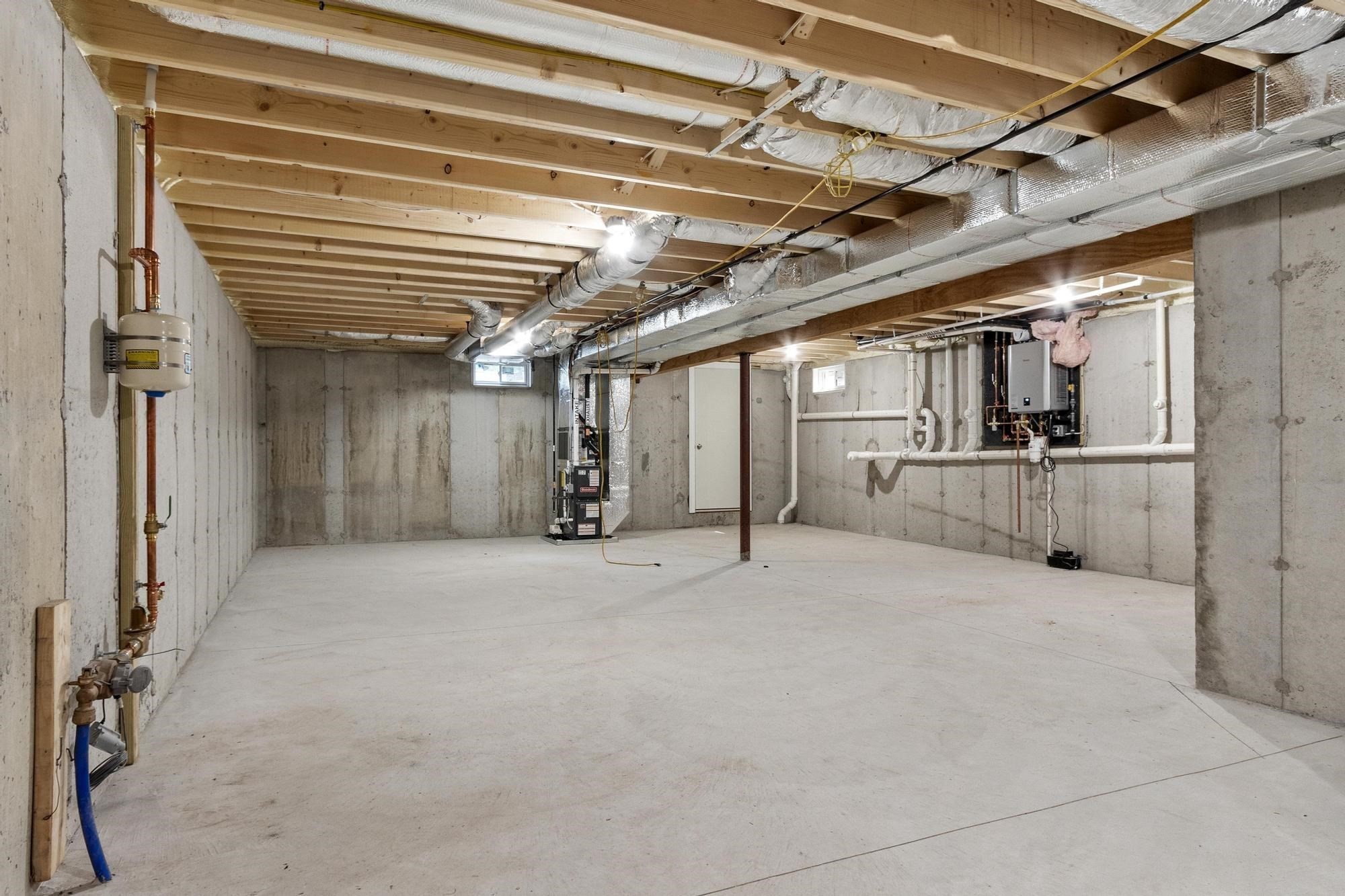 6 Jewett Rd # 2 Property Photo 32