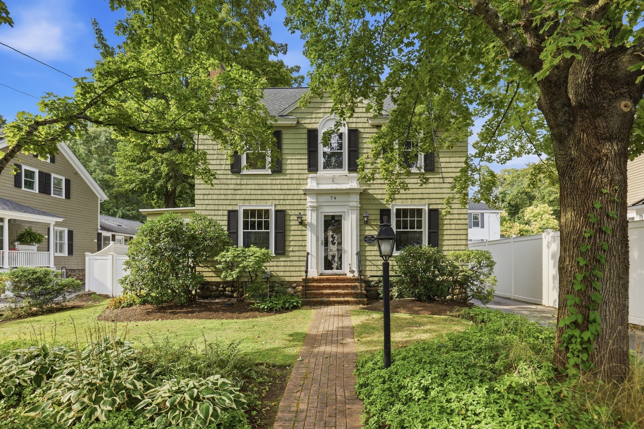 74 Chestnut St Property Photo 2