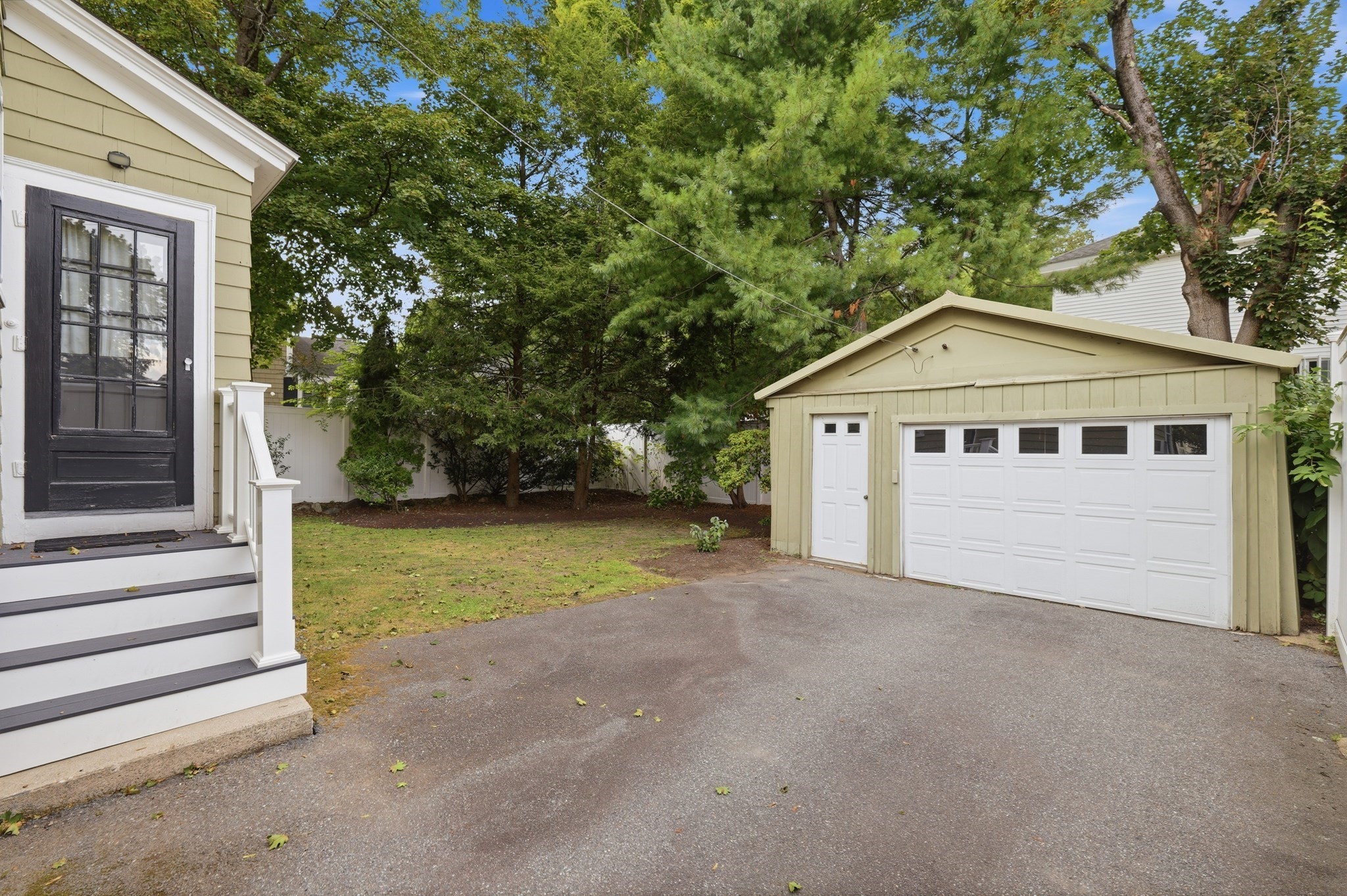 74 Chestnut St Property Photo 5
