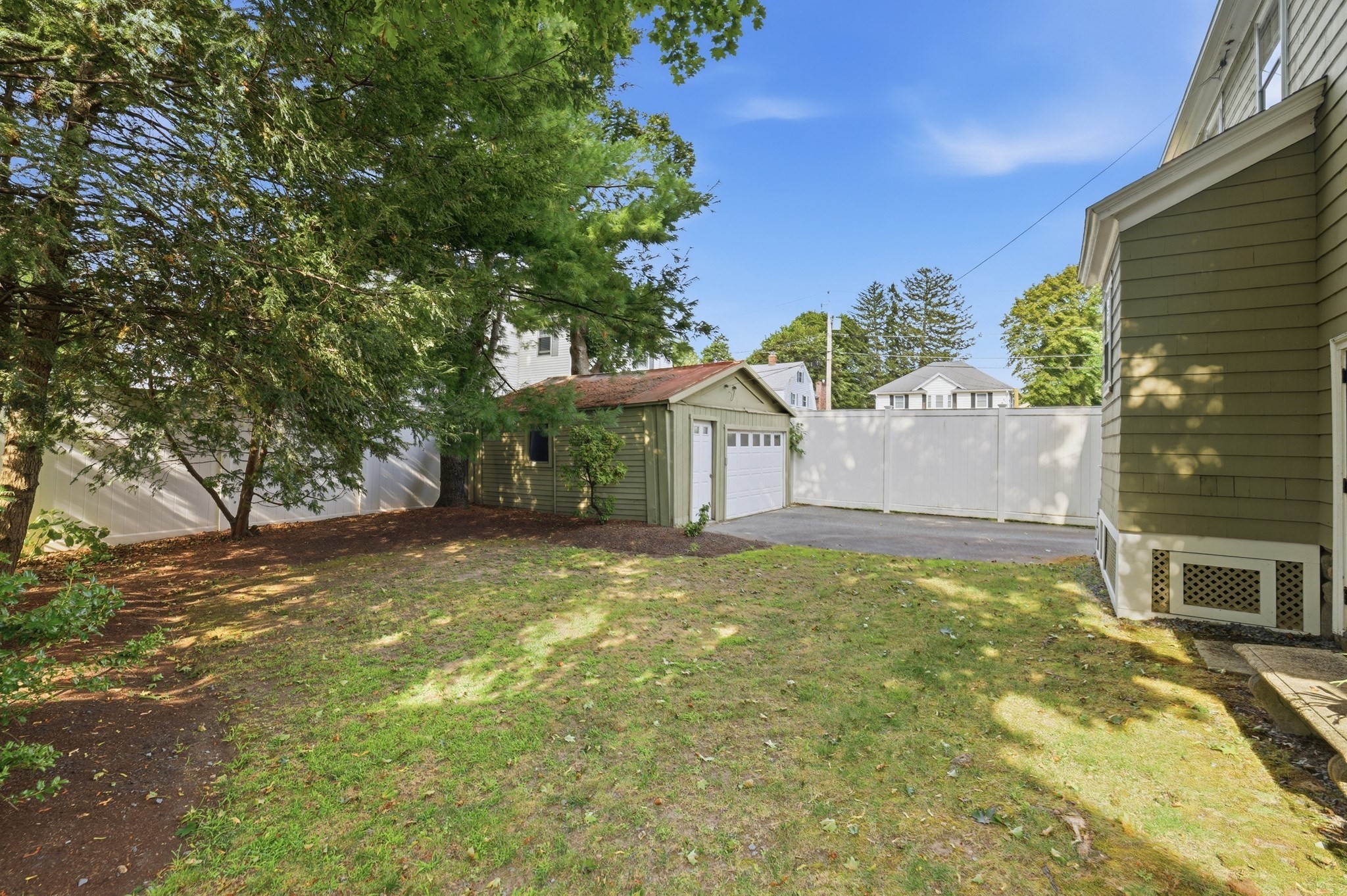 74 Chestnut St Property Photo 8