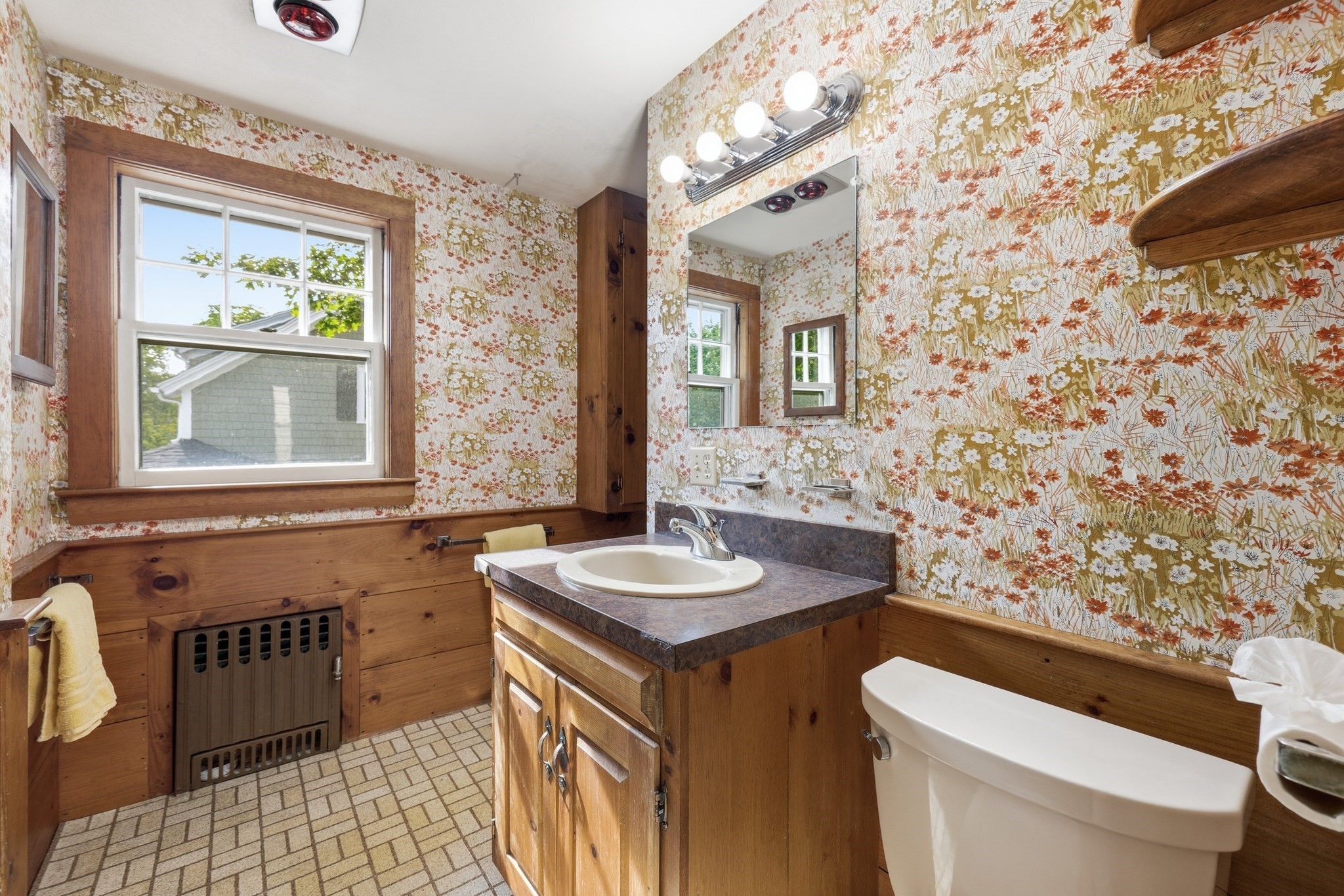 74 Chestnut St Property Photo 25
