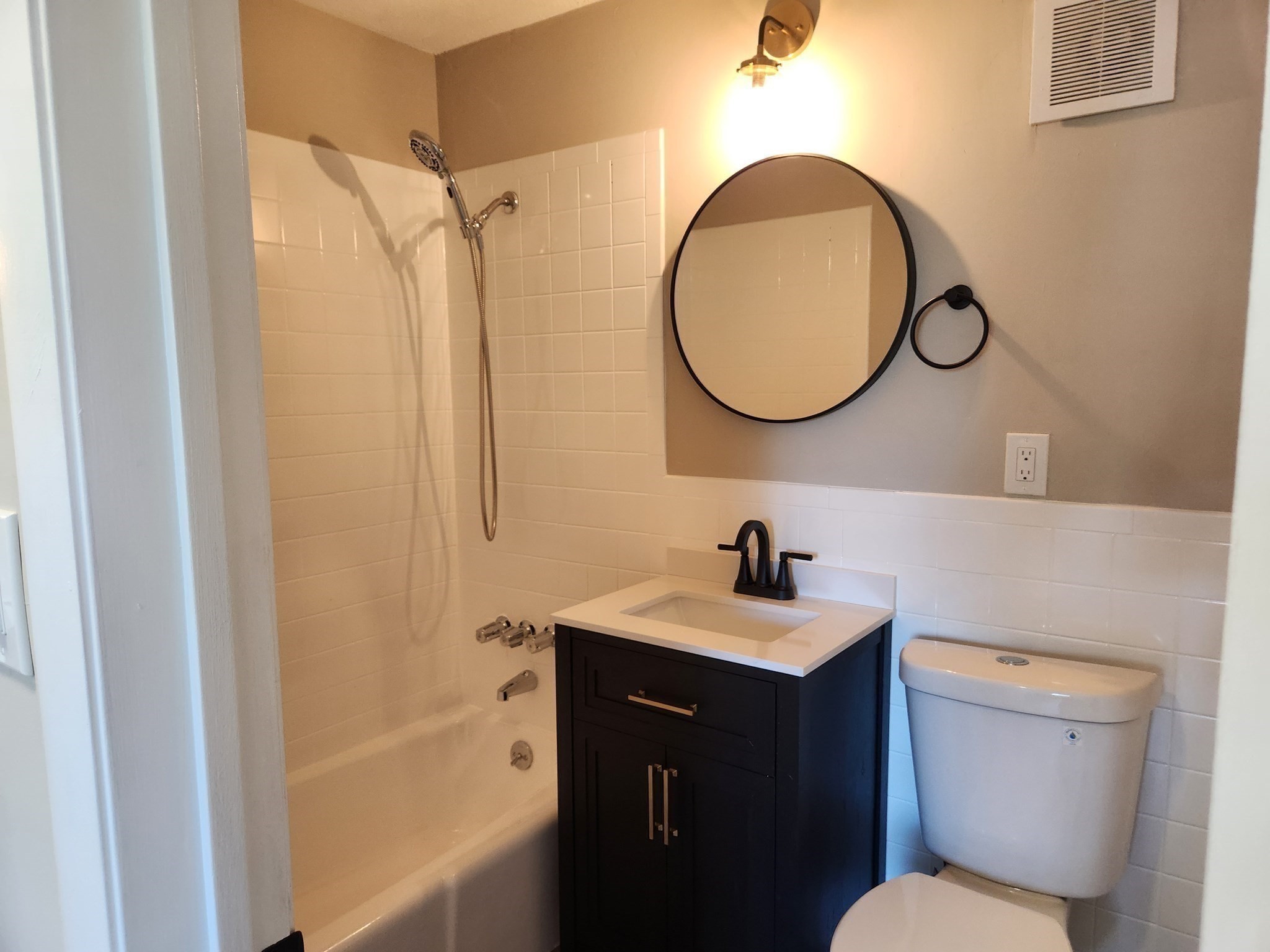 33 Cary Ave # 15 Property Photo 9