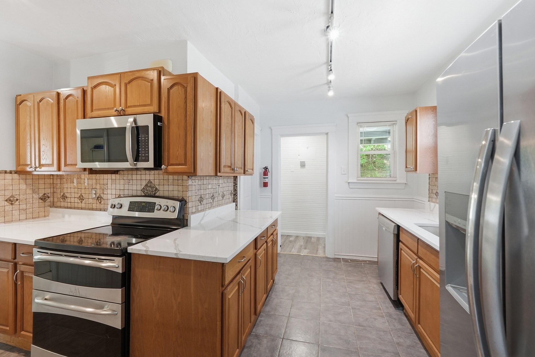14 Saint Elmo Road Property Photo 9