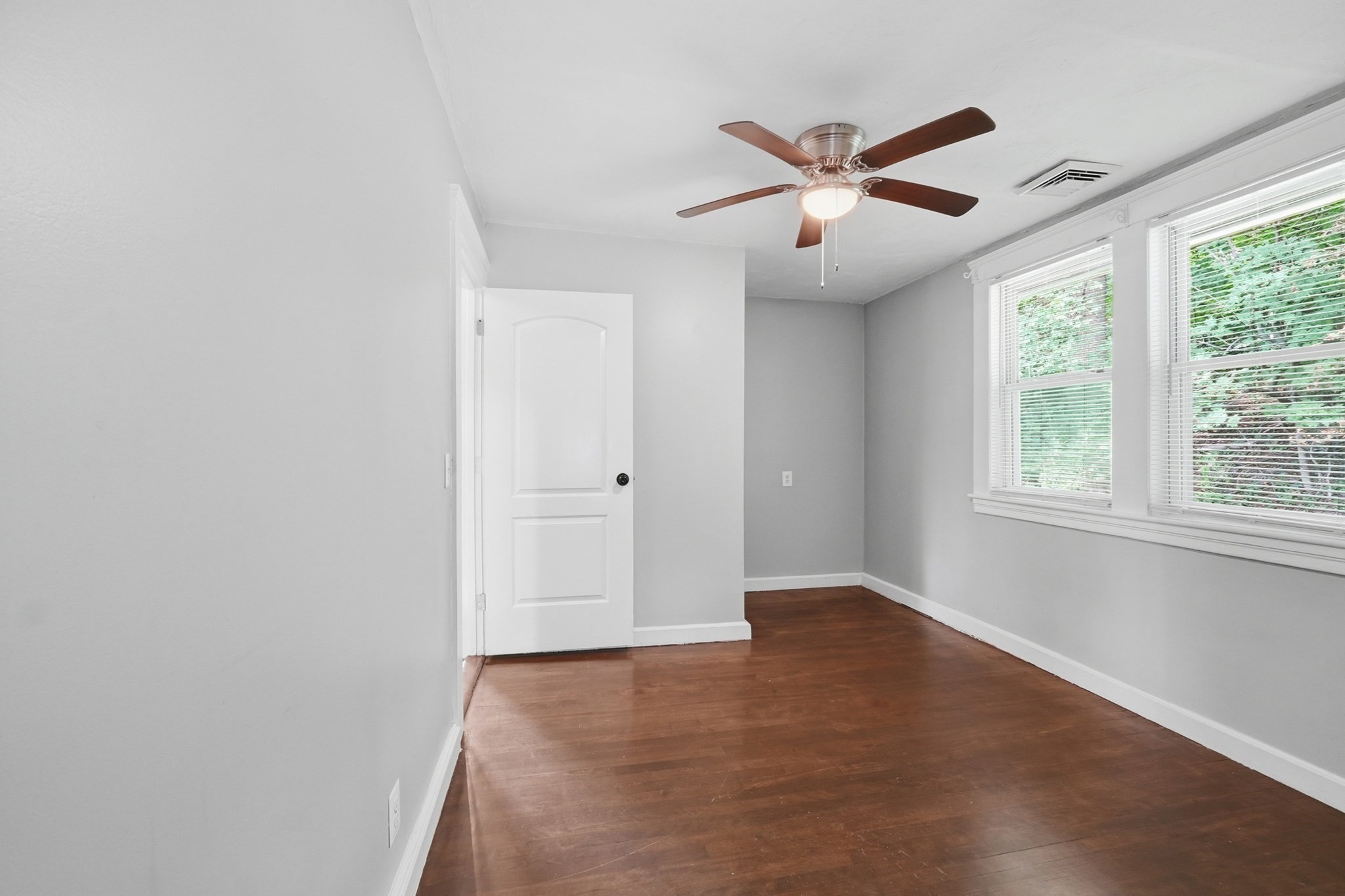 14 Saint Elmo Road Property Photo 21