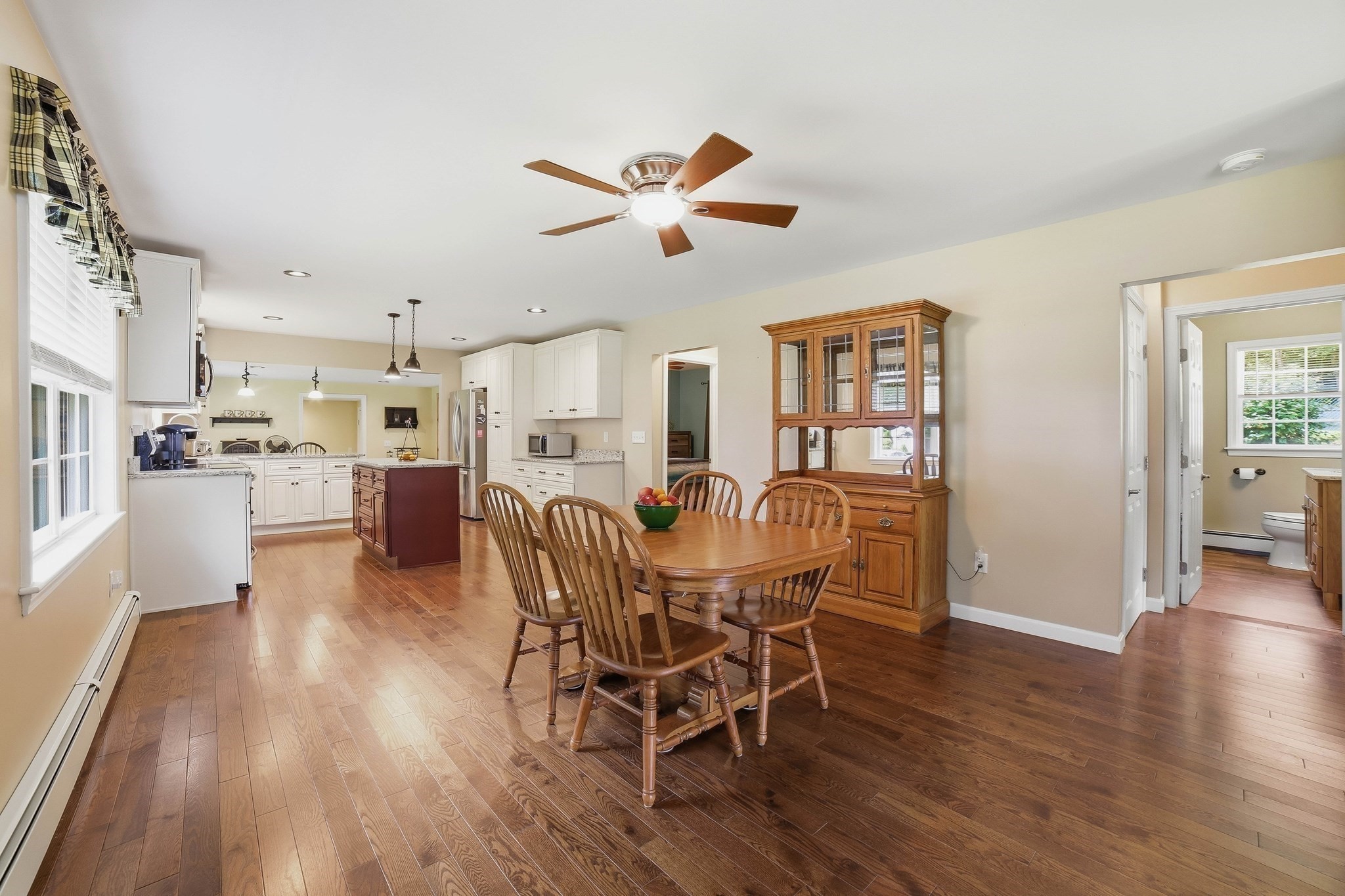 425 River Road Property Photo 6