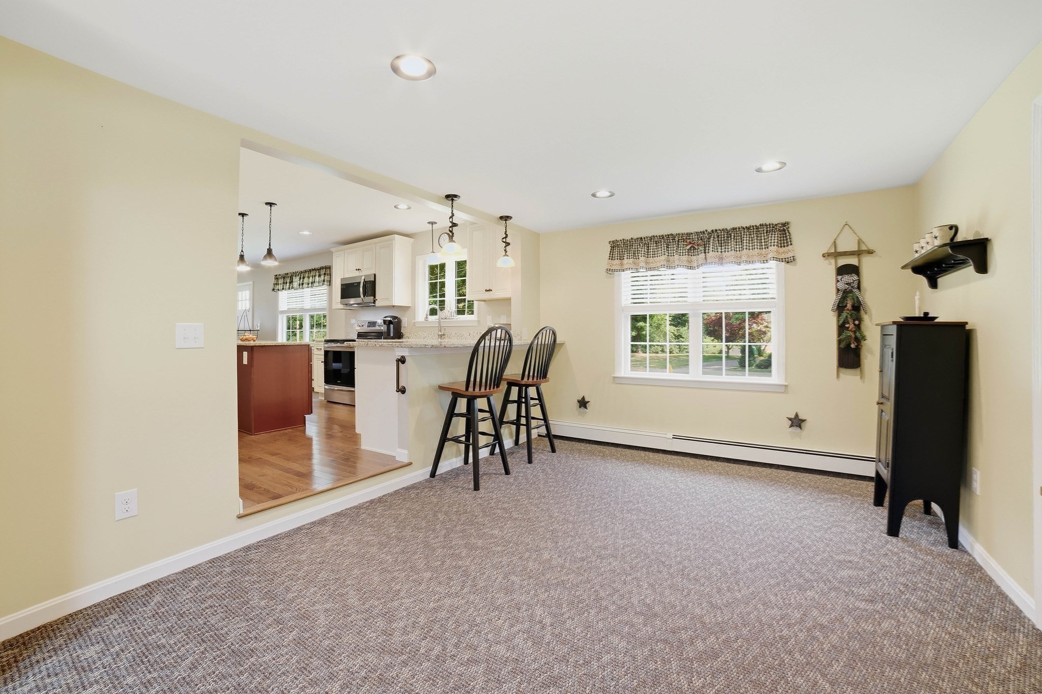 425 River Road Property Photo 13