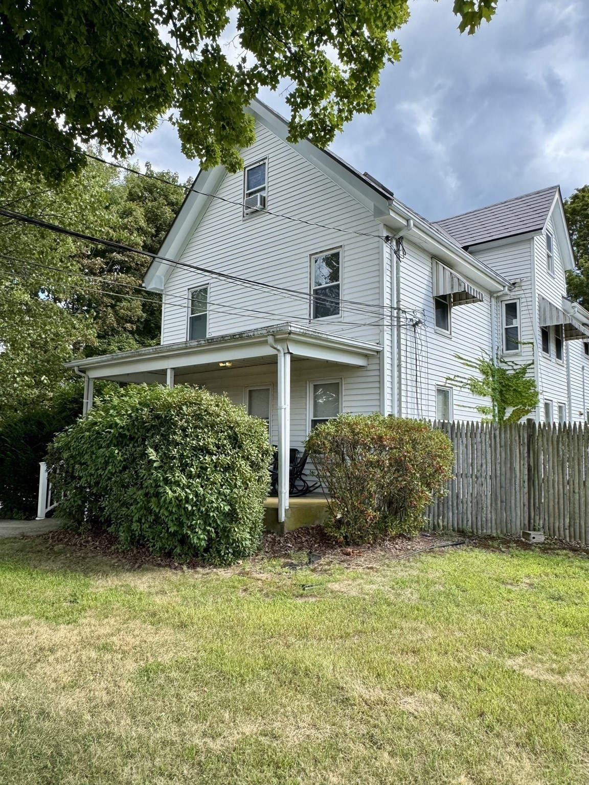 33 E Chestnut St Property Photo 2