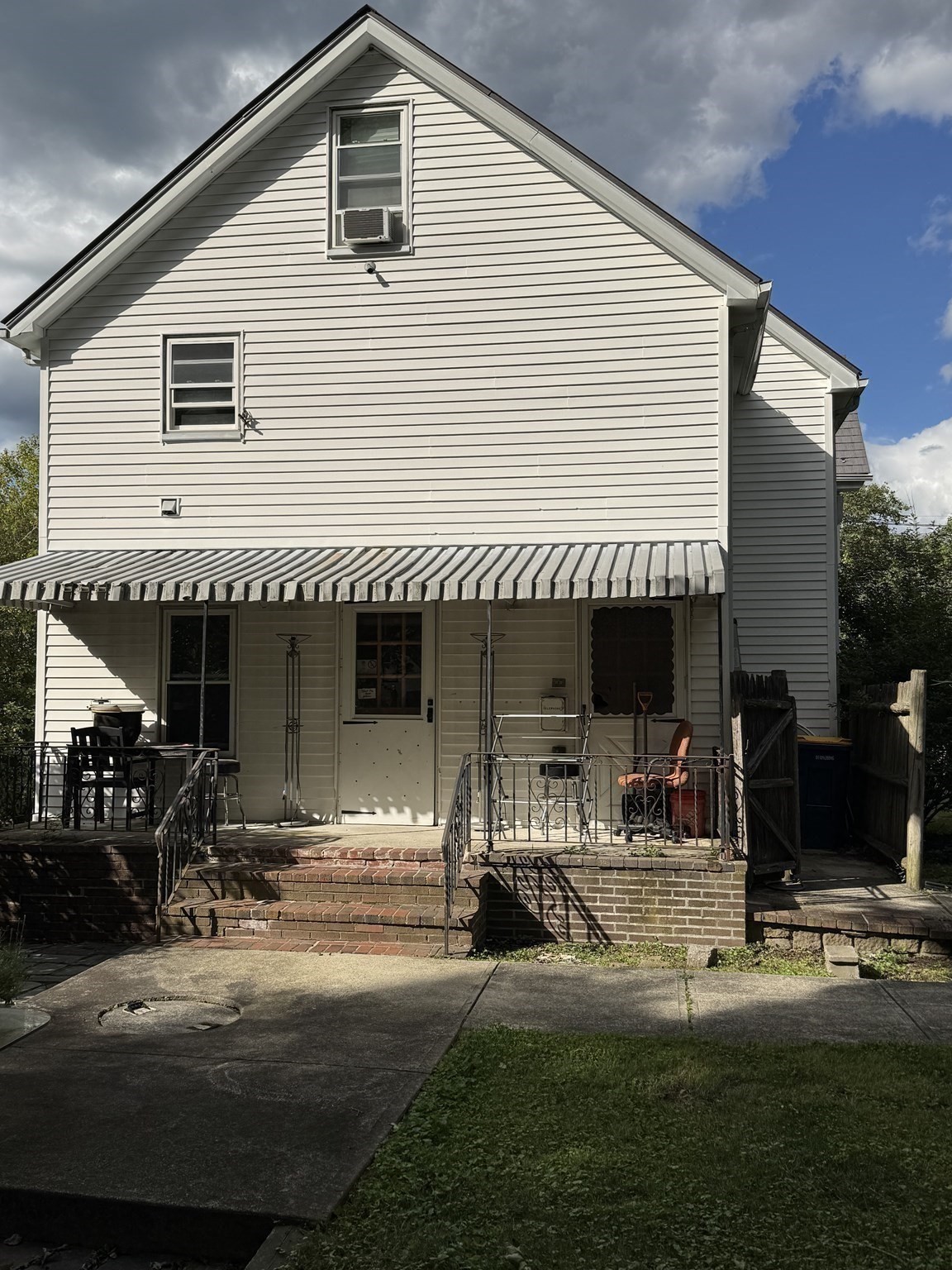 33 E Chestnut St Property Photo 6